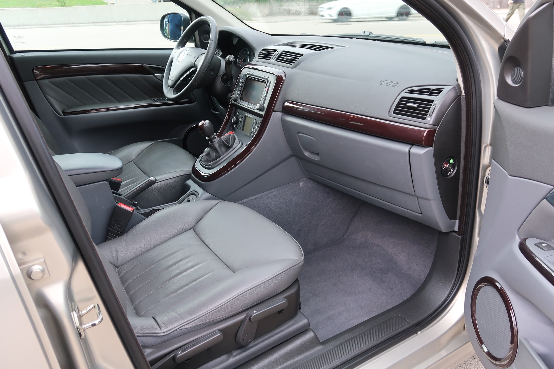 FIAT Croma 1.9 16V JTD Dynamic-image-13