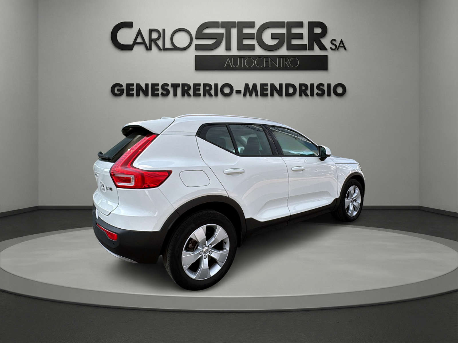 VOLVO XC40 D3 AWD Momentum Geartronic-image-13