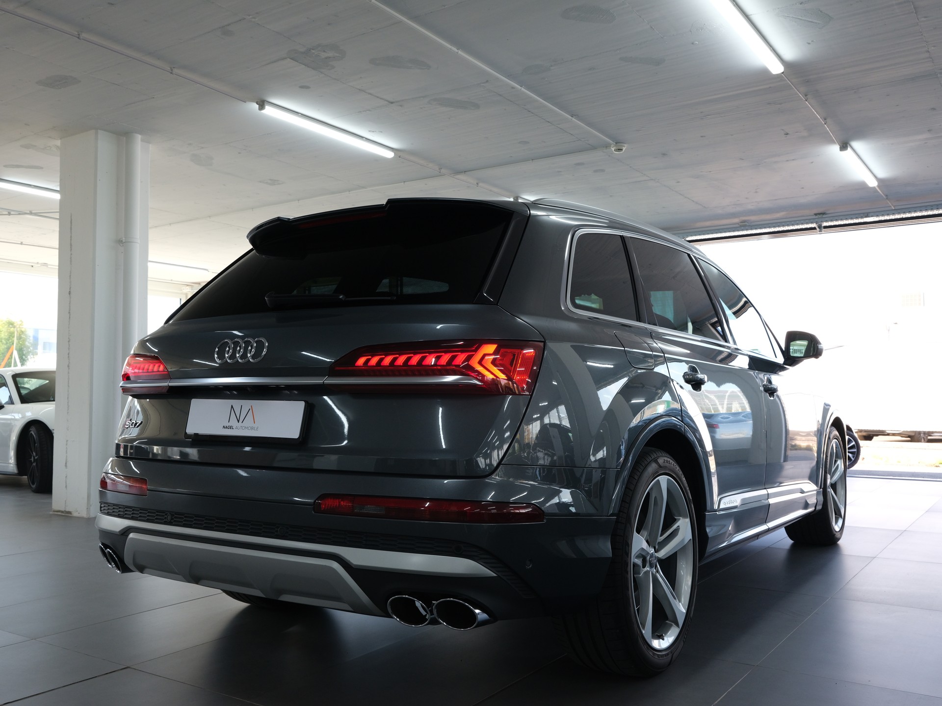 AUDI SQ7 4.0 TDI quattro tiptronic *Bose* *360 Kamera* *Panorama*-image-2