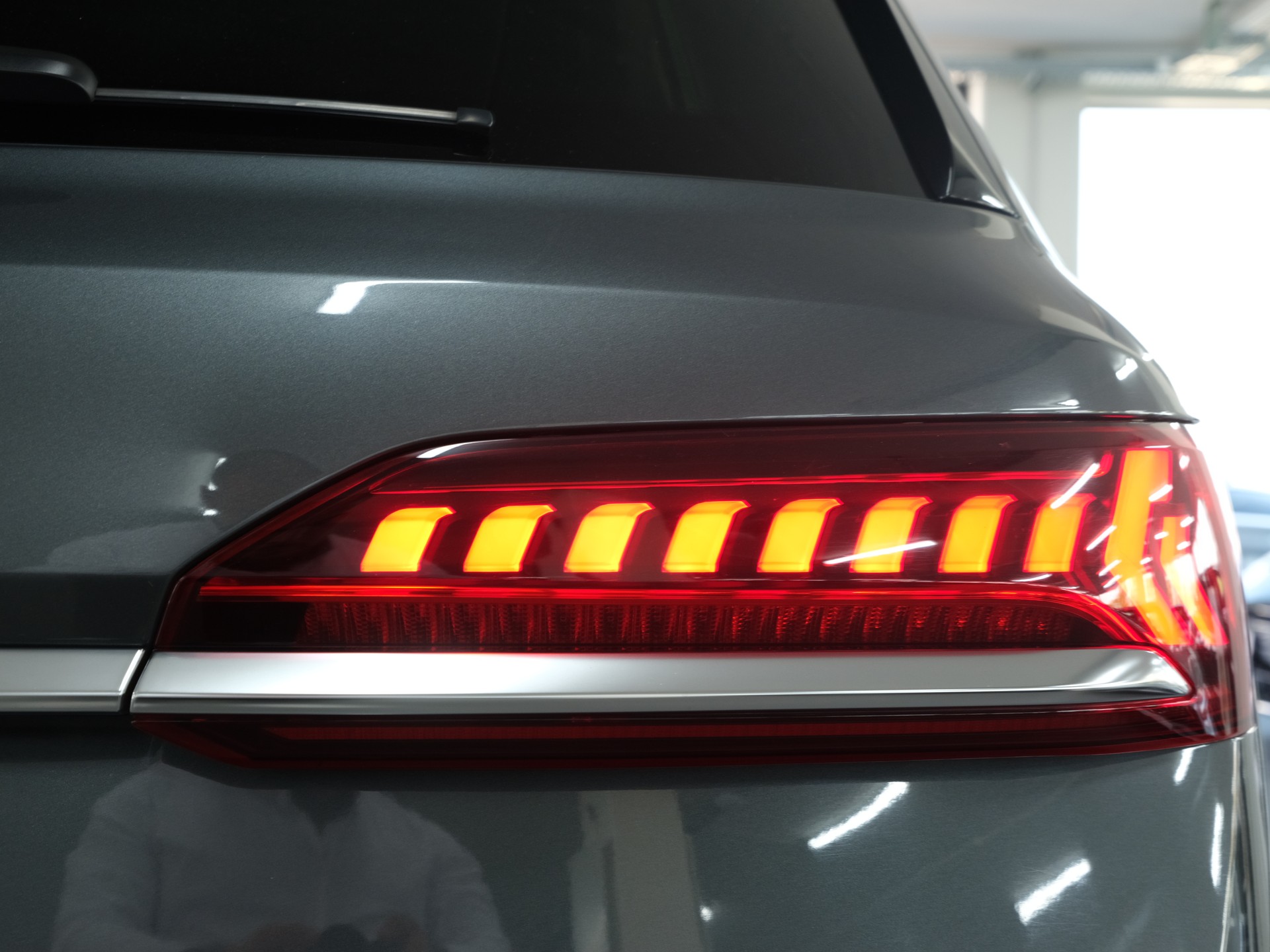 AUDI SQ7 4.0 TDI quattro tiptronic *Bose* *360 Kamera* *Panorama*-image-15