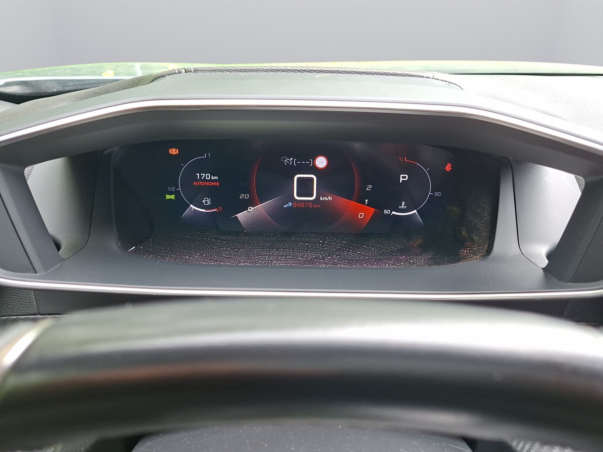 PEUGEOT 2008 1.2 PureTech GT Pack EAT8-image-11