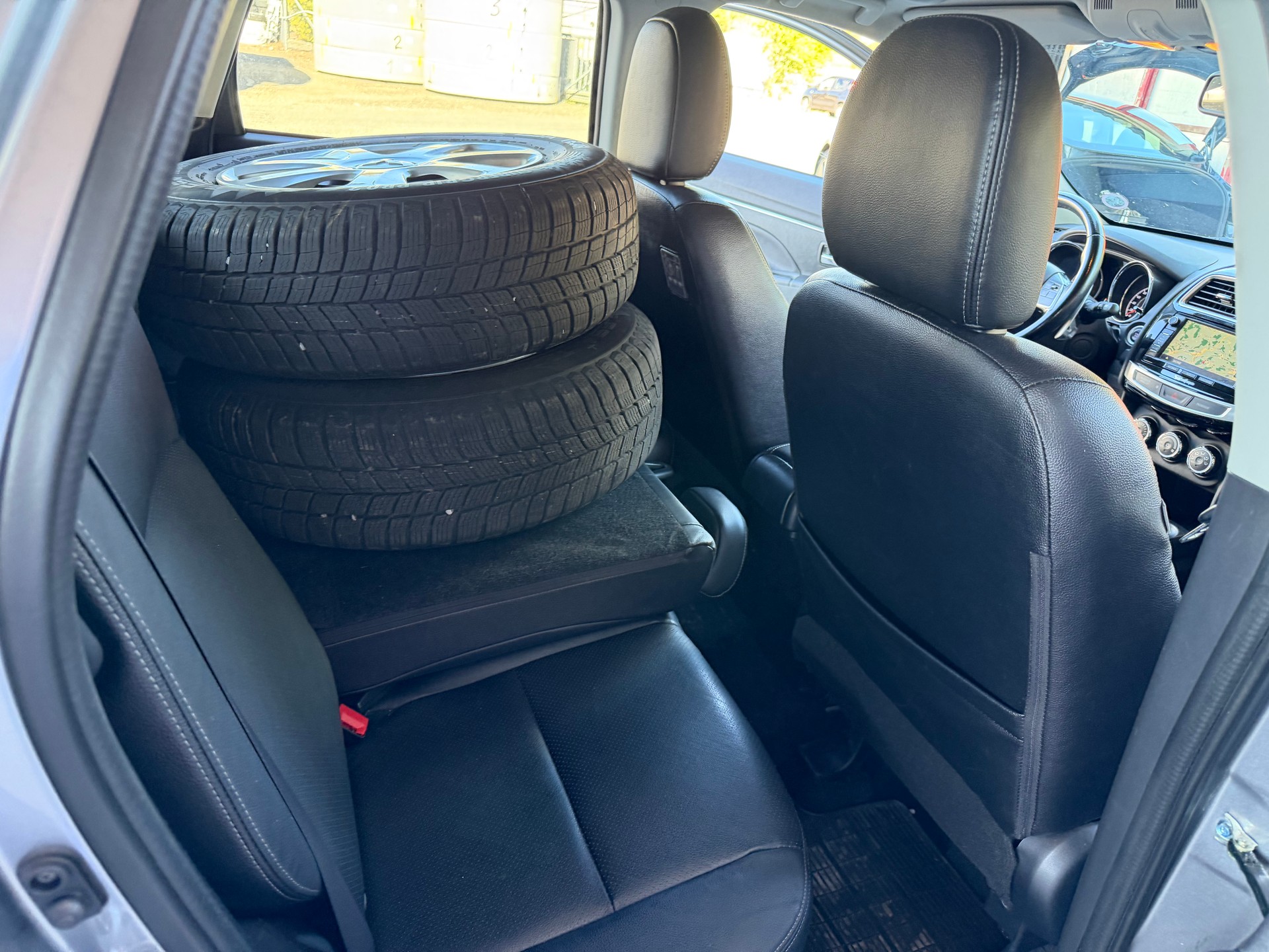 MITSUBISHI ASX 2.2 DID Diamond 4WD Automatic-image-11