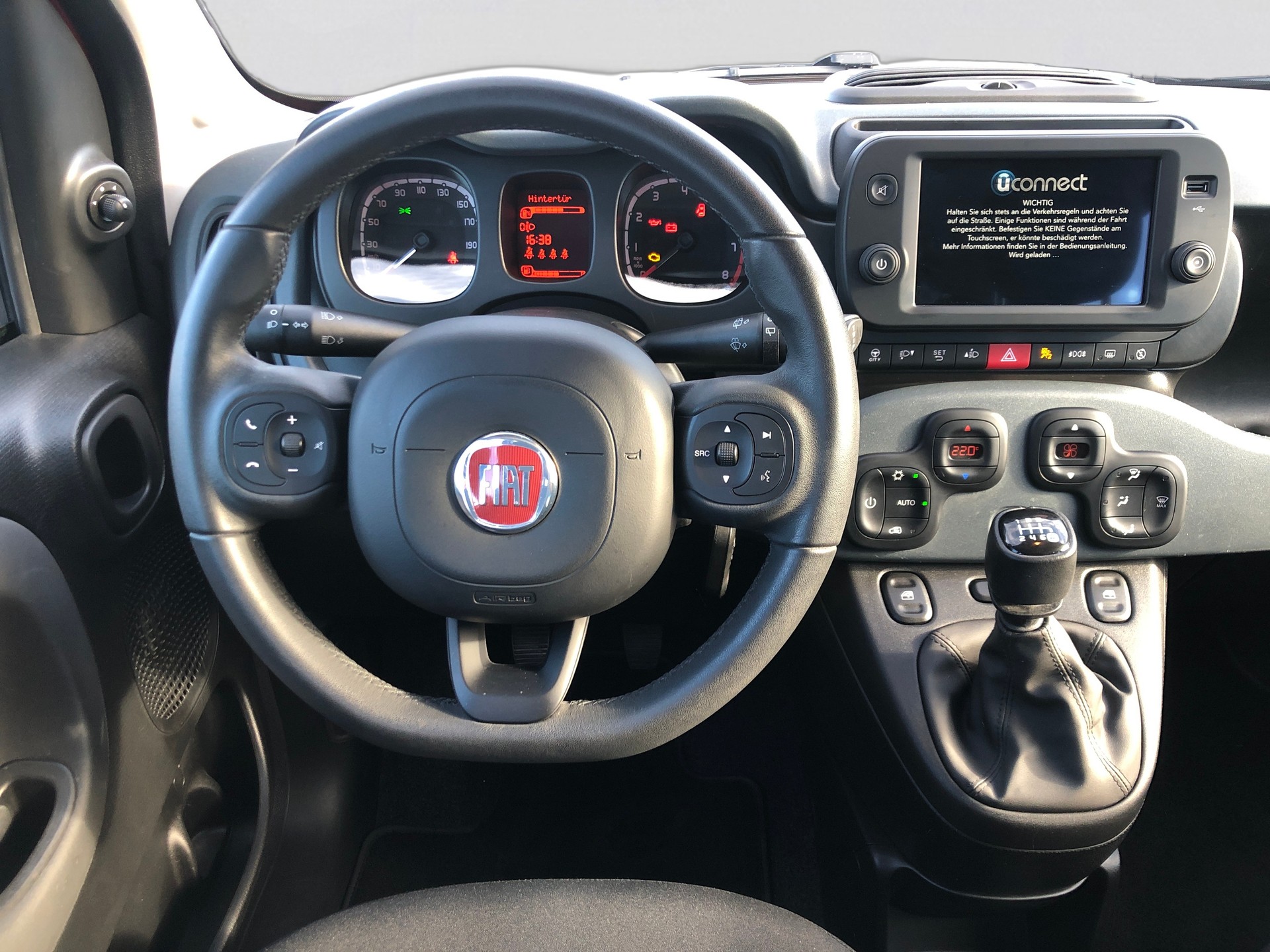 FIAT Panda 1.0 MHEV RED-image-6