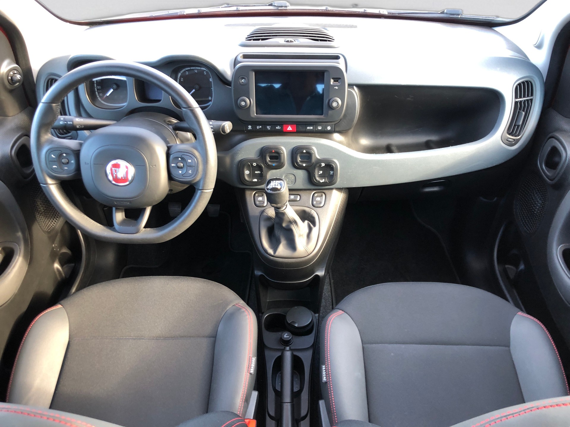 FIAT Panda 1.0 MHEV RED-image-7