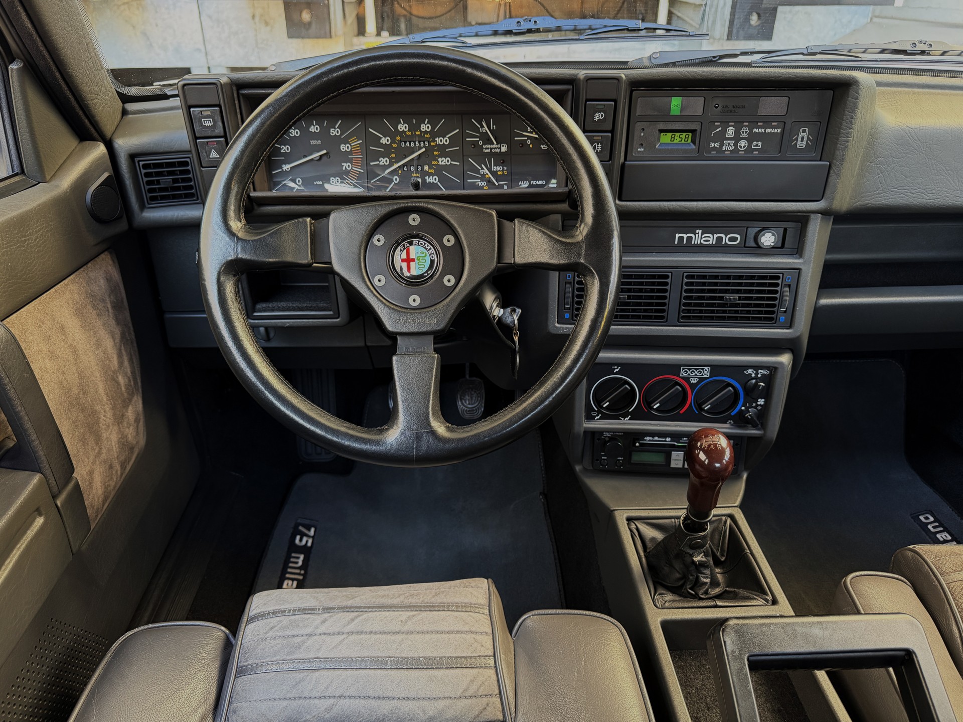 ALFA ROMEO (75) Milano USA "Quadrifoglio PLATINO" 2.5 V6 - *EXTREM SELTENES SAMMLERSTÜCK* - *VOLLAUSSTATTUNG* - *VETERAN-MFK BIS 2031*-image-18