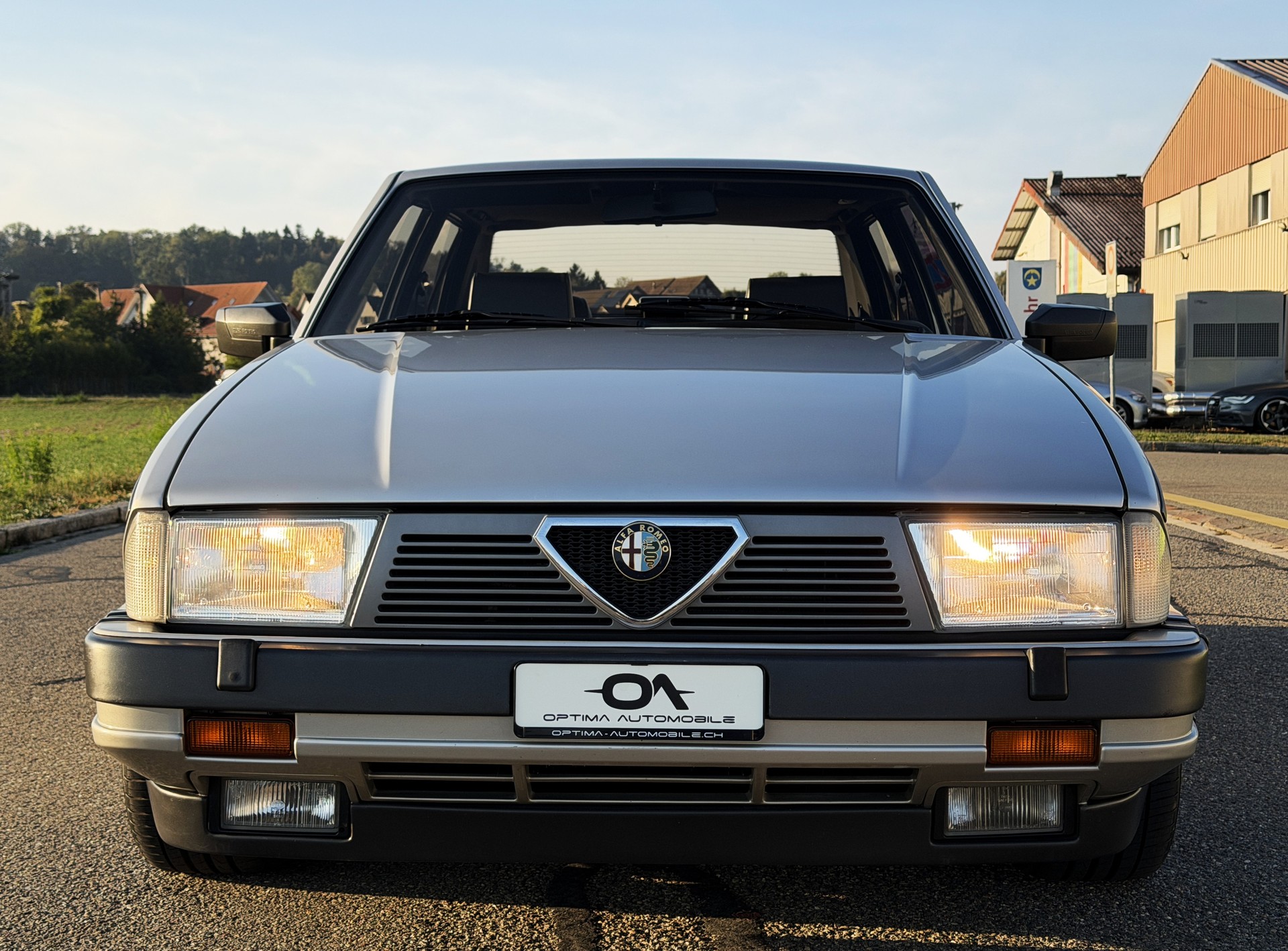 ALFA ROMEO (75) Milano USA "Quadrifoglio PLATINO" 2.5 V6 - *EXTREM SELTENES SAMMLERSTÜCK* - *VOLLAUSSTATTUNG* - *VETERAN-MFK BIS 2031*-image-9
