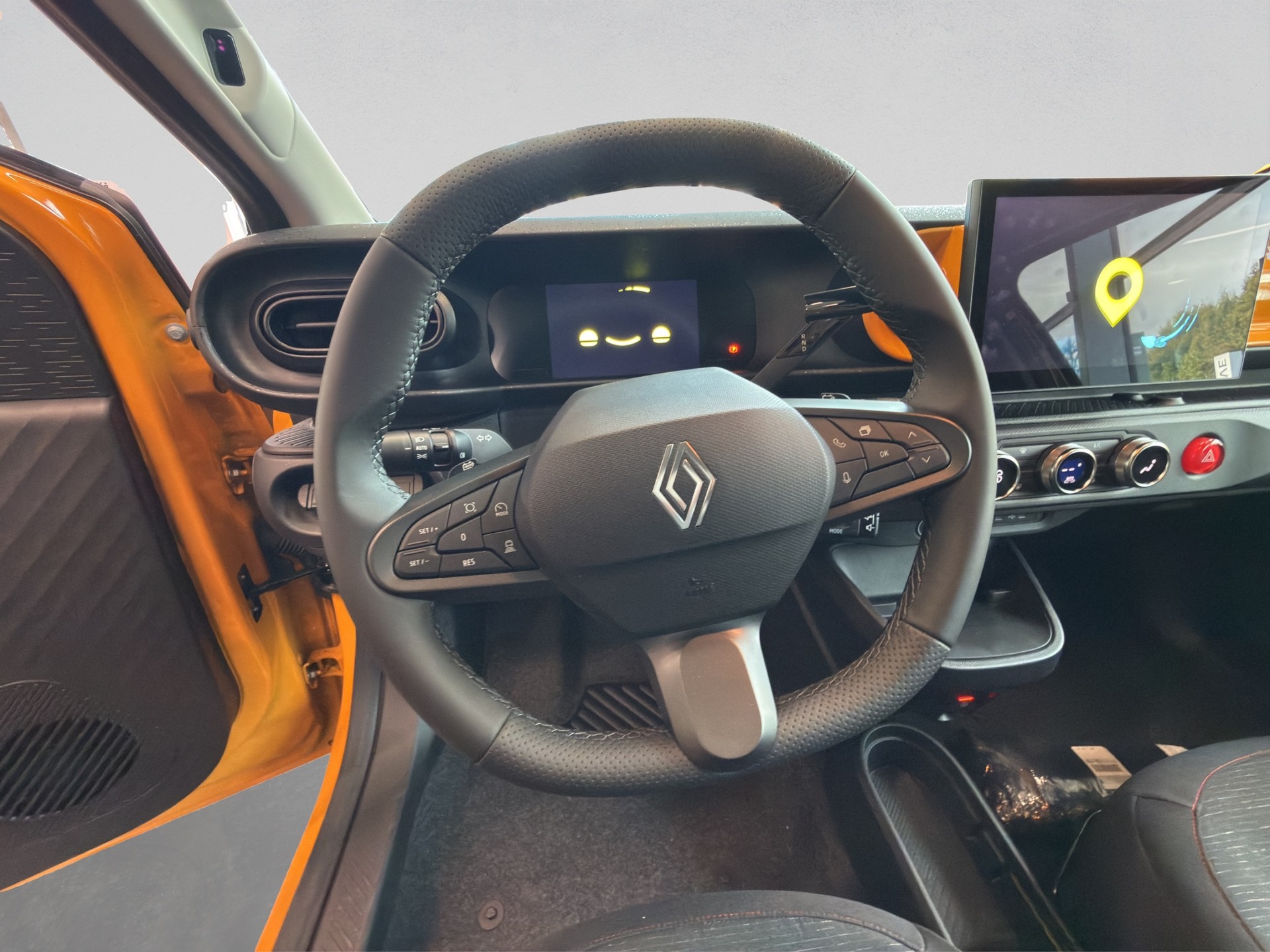 RENAULT Twingo E-Tech 27kWh Techno-image-9