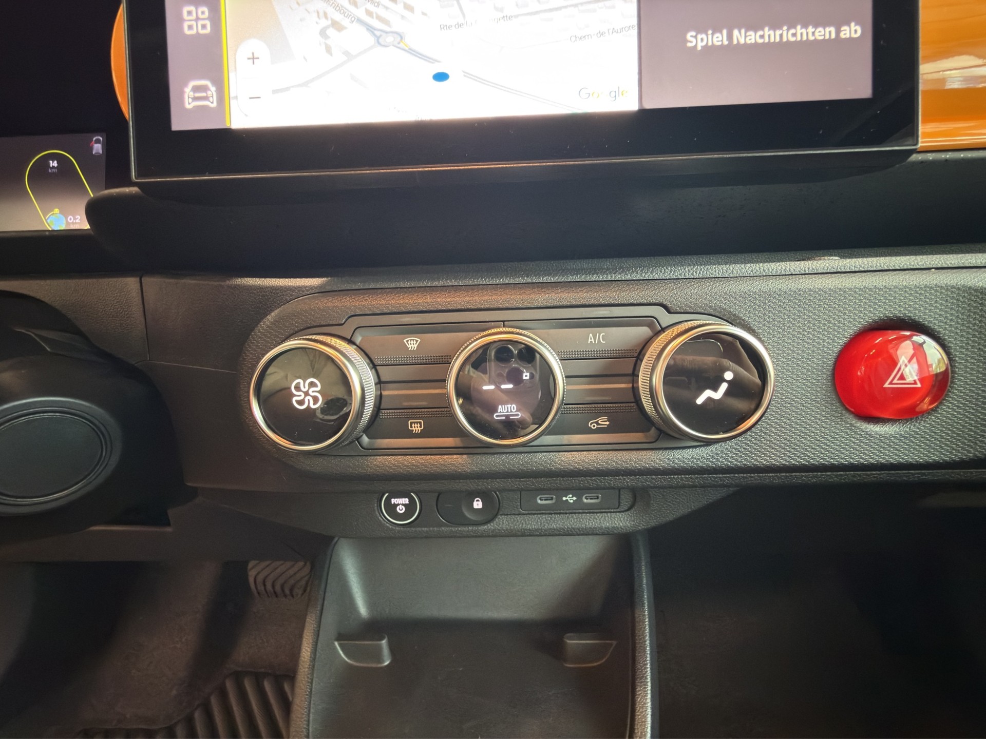 RENAULT Twingo E-Tech 27kWh Techno-image-12