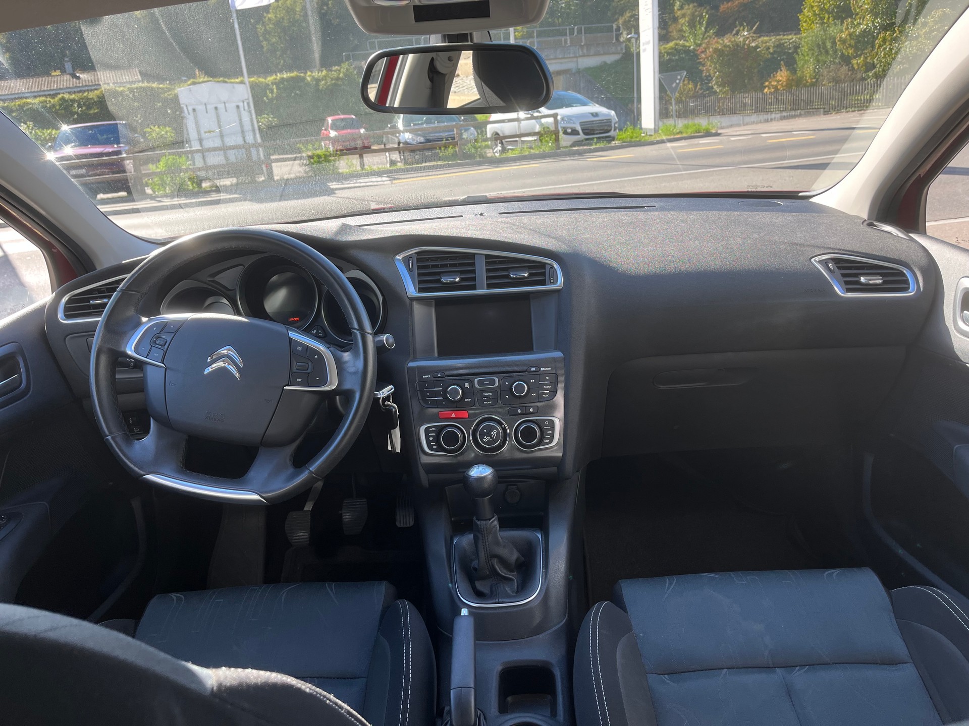 CITROEN C4 Berline 1.6 VTi Exclusive-image-4