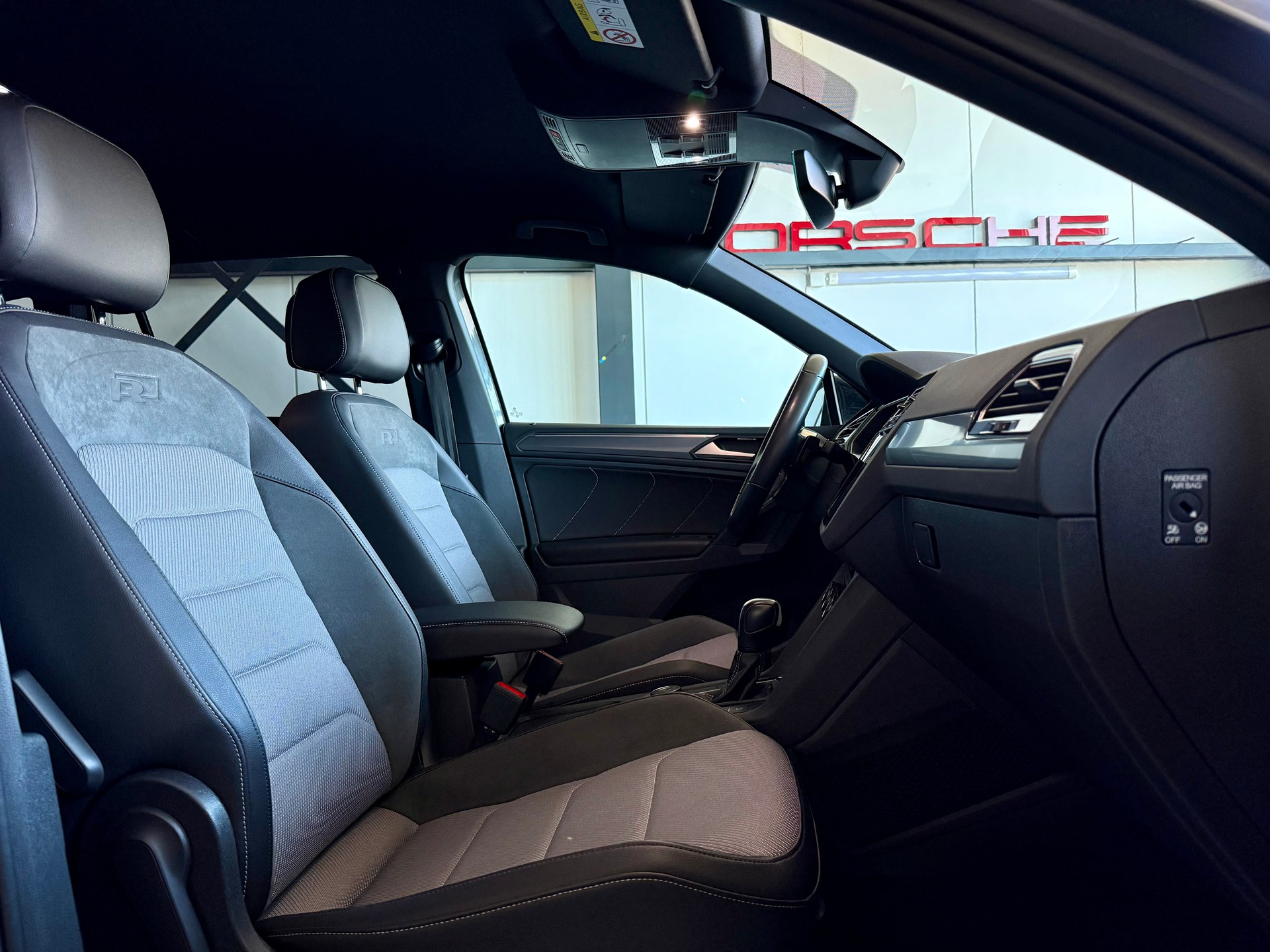 VW Tiguan 2.0TSI Highline 4Motion DSG R-Line-image-8