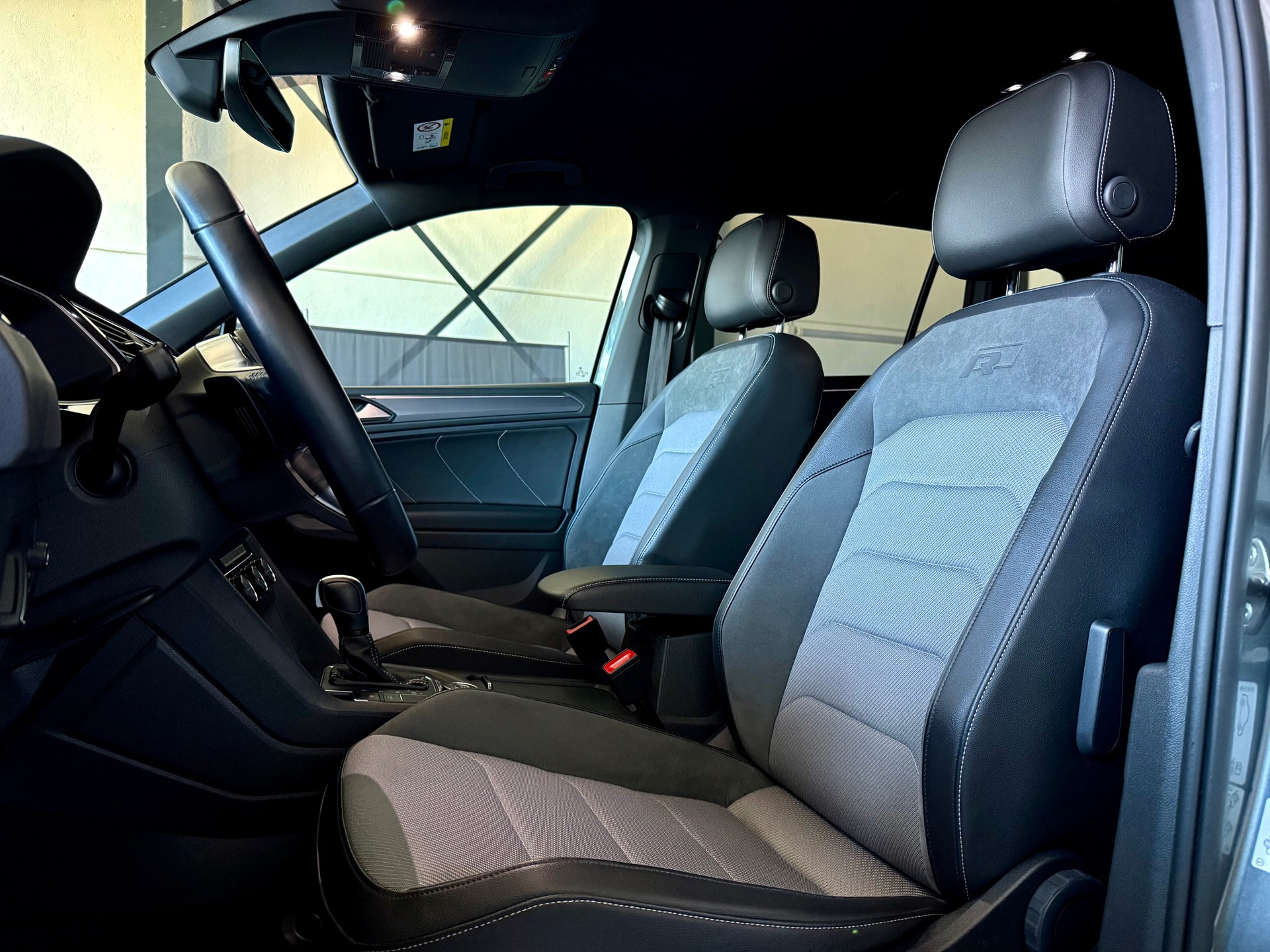 VW Tiguan 2.0TSI Highline 4Motion DSG R-Line-image-7