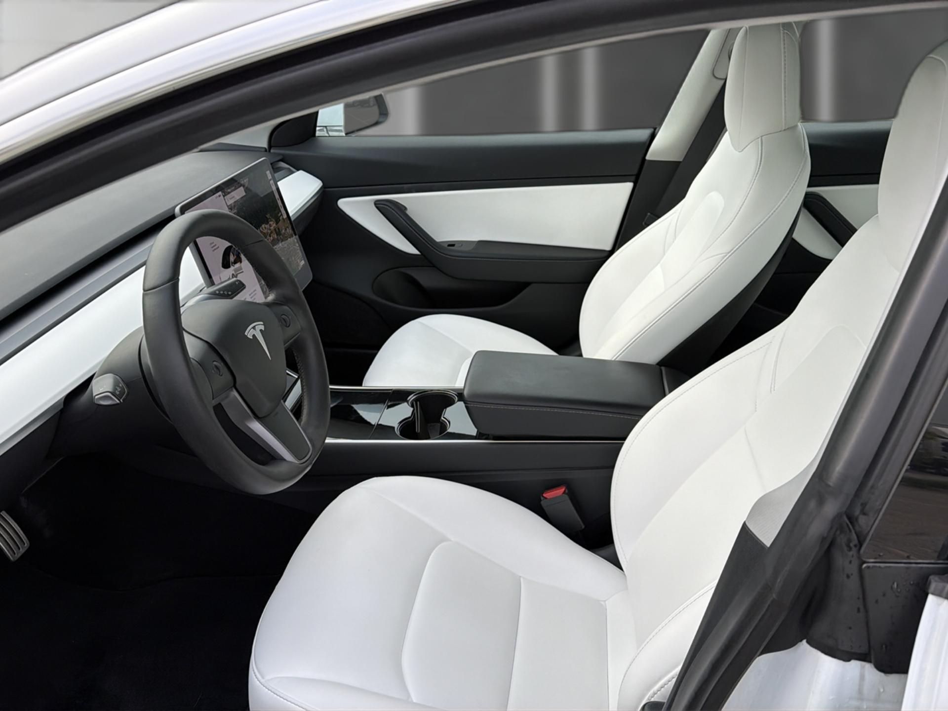 TESLA Model 3 Performance Dual Motor AWD-image-10
