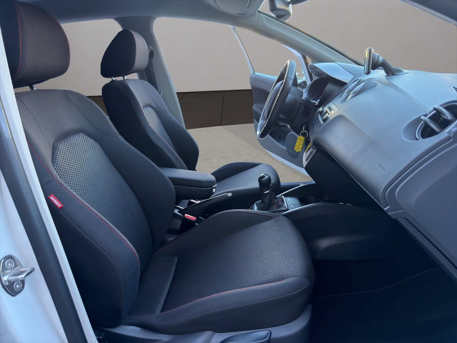 SEAT Ibiza 1.4 TSI FR-image-16