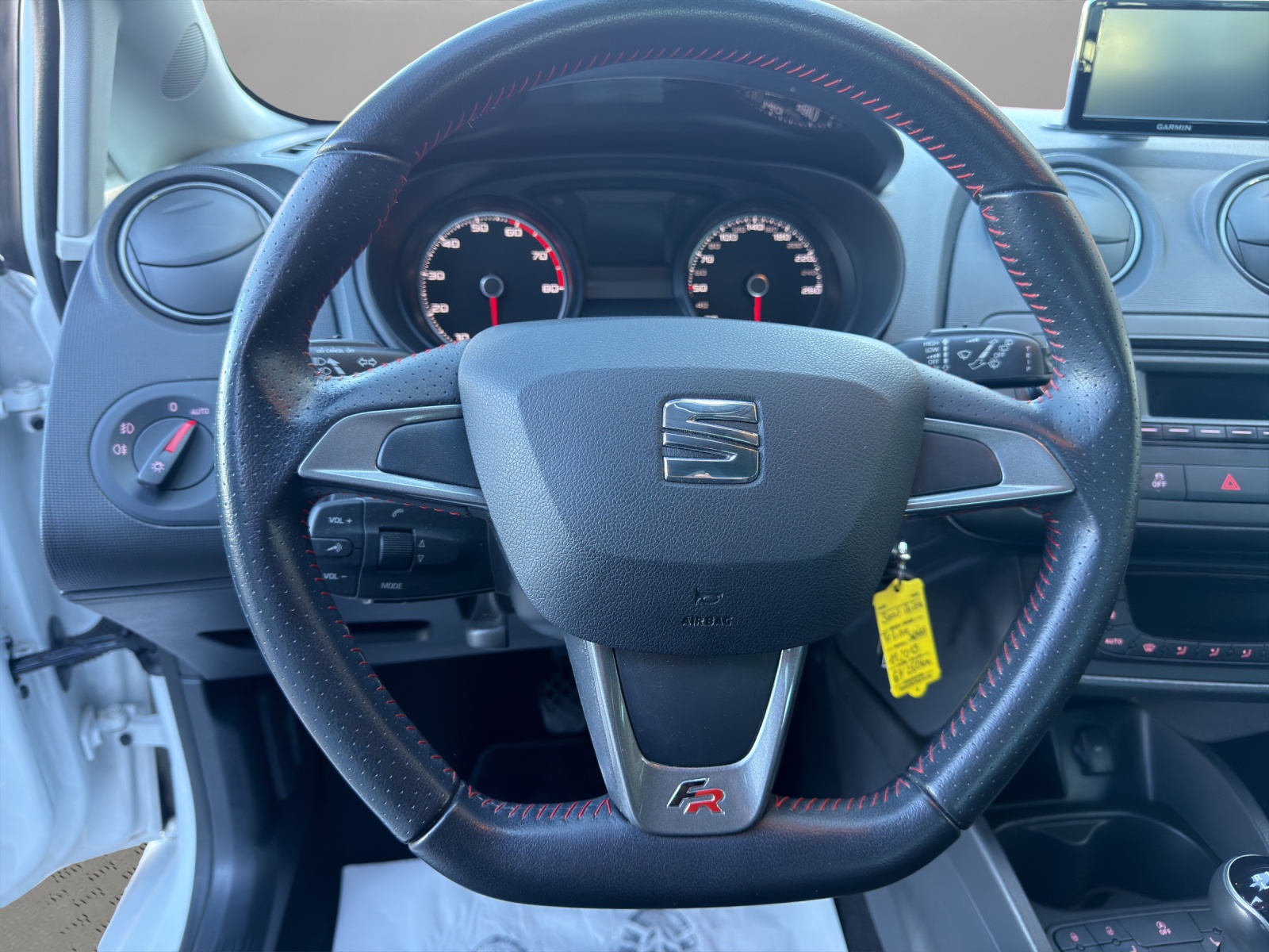 SEAT Ibiza 1.4 TSI FR-image-9
