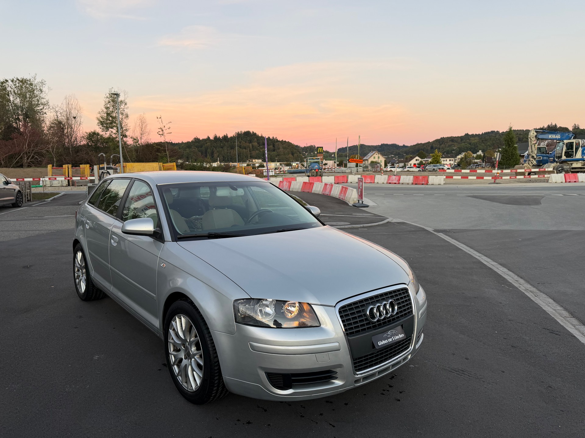 AUDI A3 Sportback 1.8 Turbo FSI Attraction-image-2