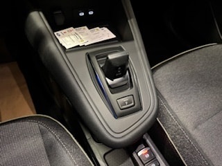 MITSUBISHI 1.8 HEV AT Intense-image-2