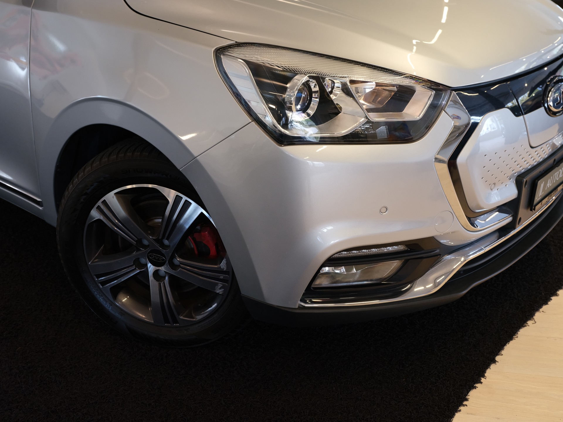 JAC iEV7s Lederausstattung | 360° Kamera | Tempomat | PDC V+H | Carplay | Navigation |-showroom-element-1