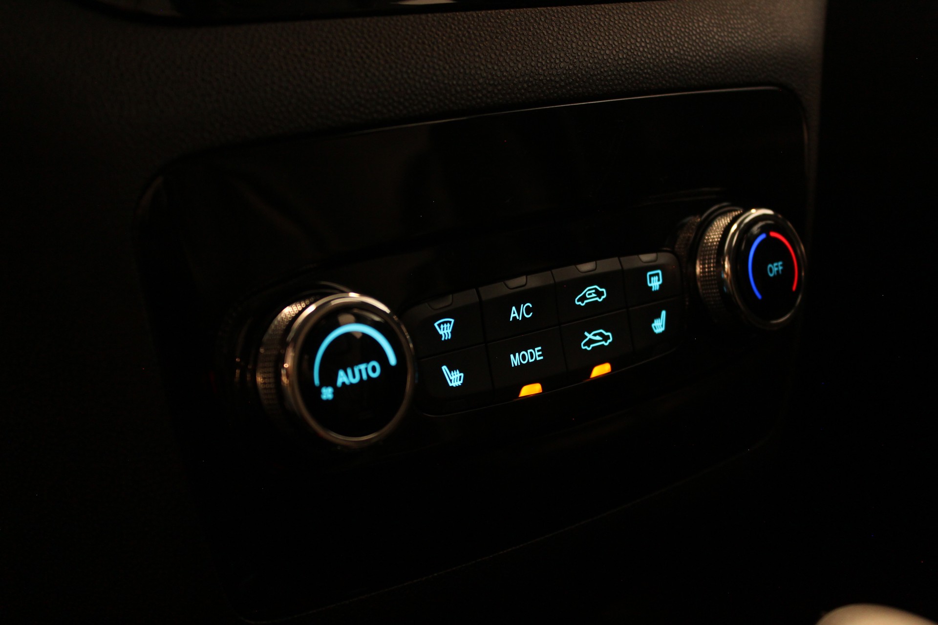 JAC iEV7s Lederausstattung | 360° Kamera | Tempomat | PDC V+H | Carplay | Navigation |-image-20