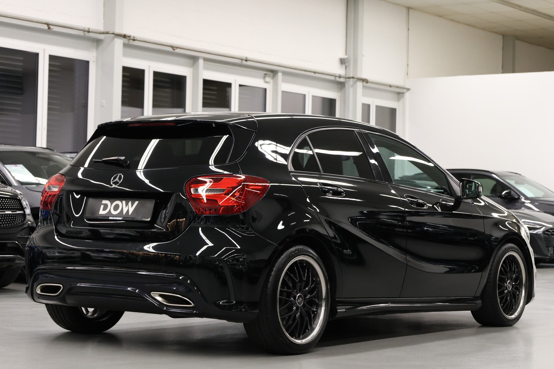 MERCEDES-BENZ A 220 d AMG Line 4m-image-9