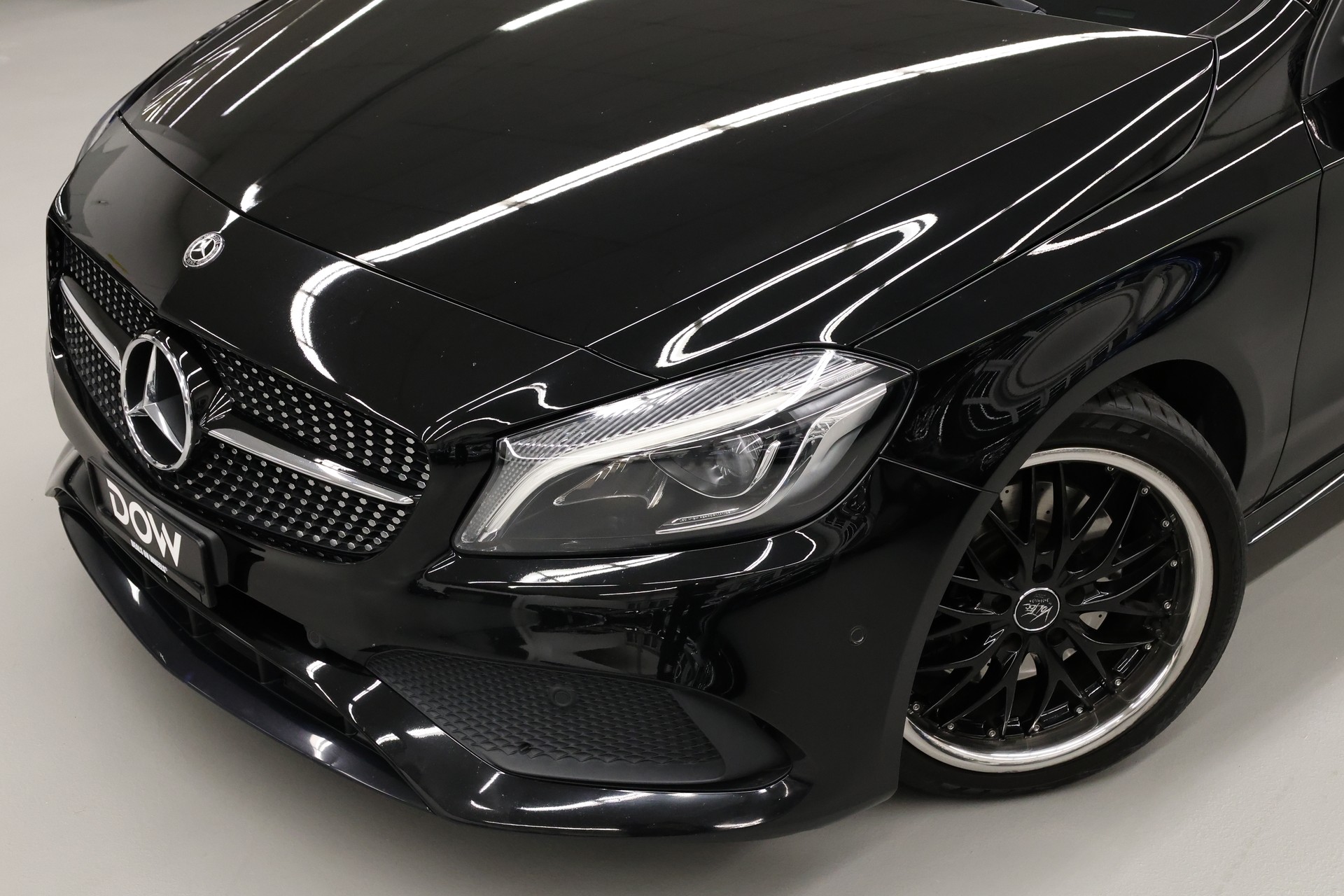 MERCEDES-BENZ A 220 d AMG Line 4m-image-6