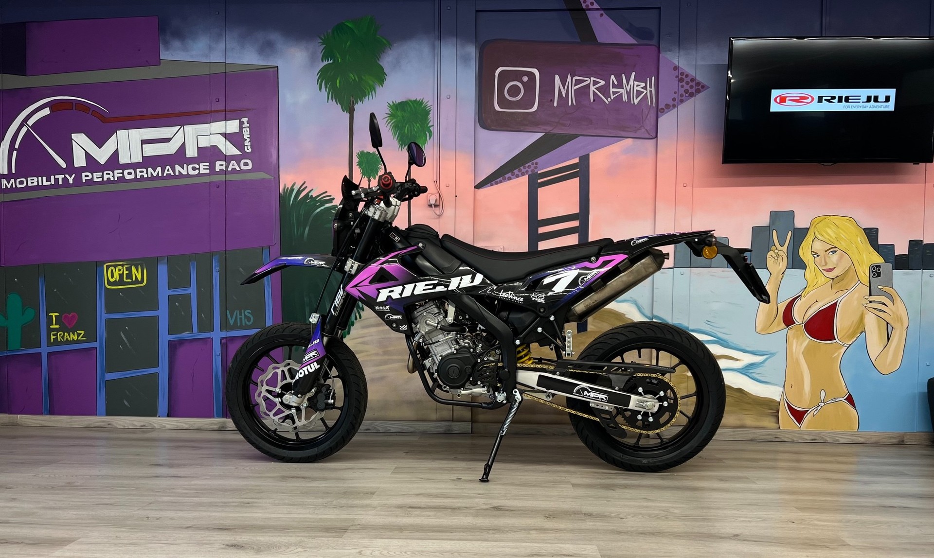 RIEJU MRT 125 PRO-showroom-element-2