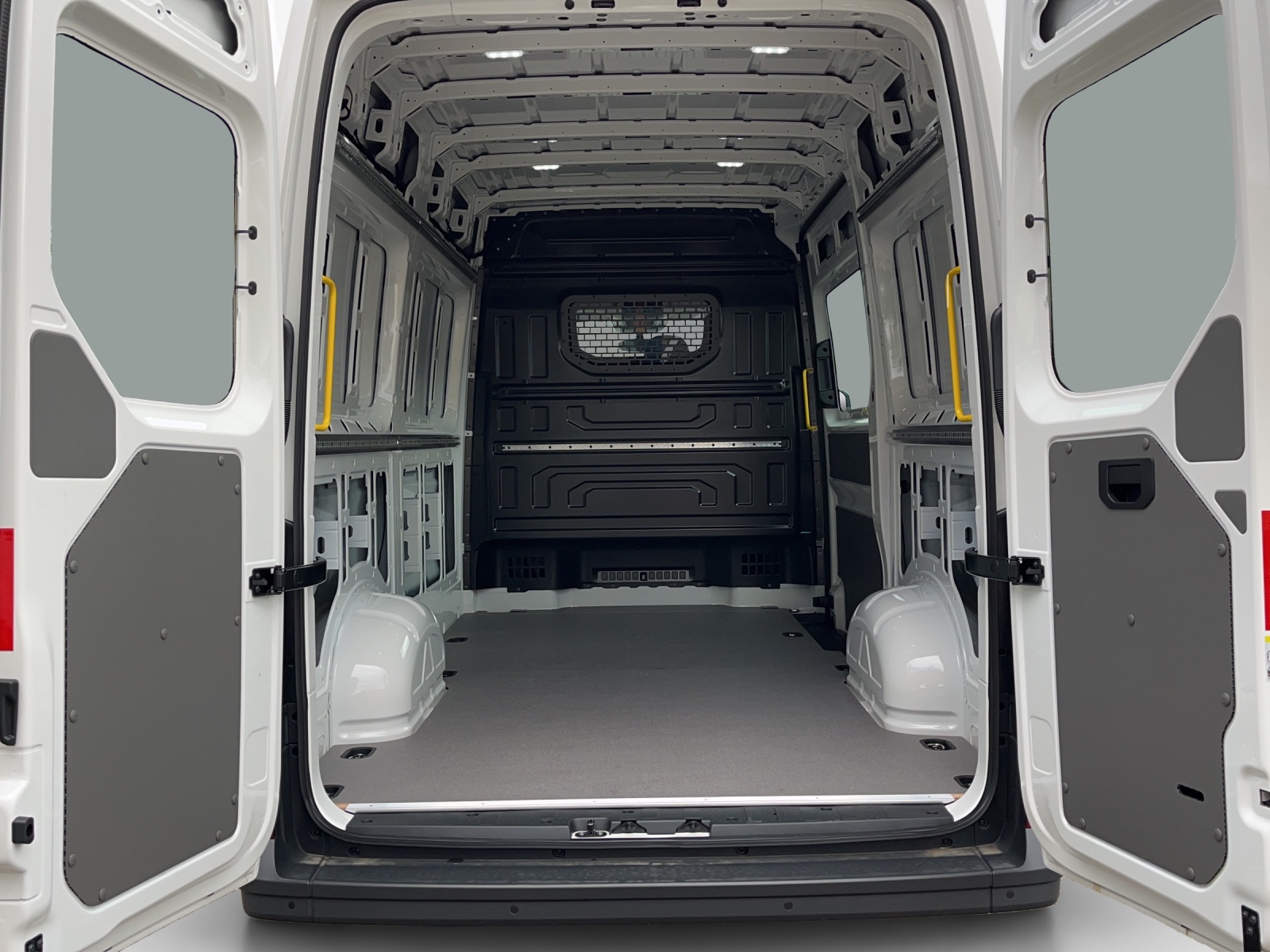 VW Crafter 35 2.0 TDI Entry L3 A-image-9