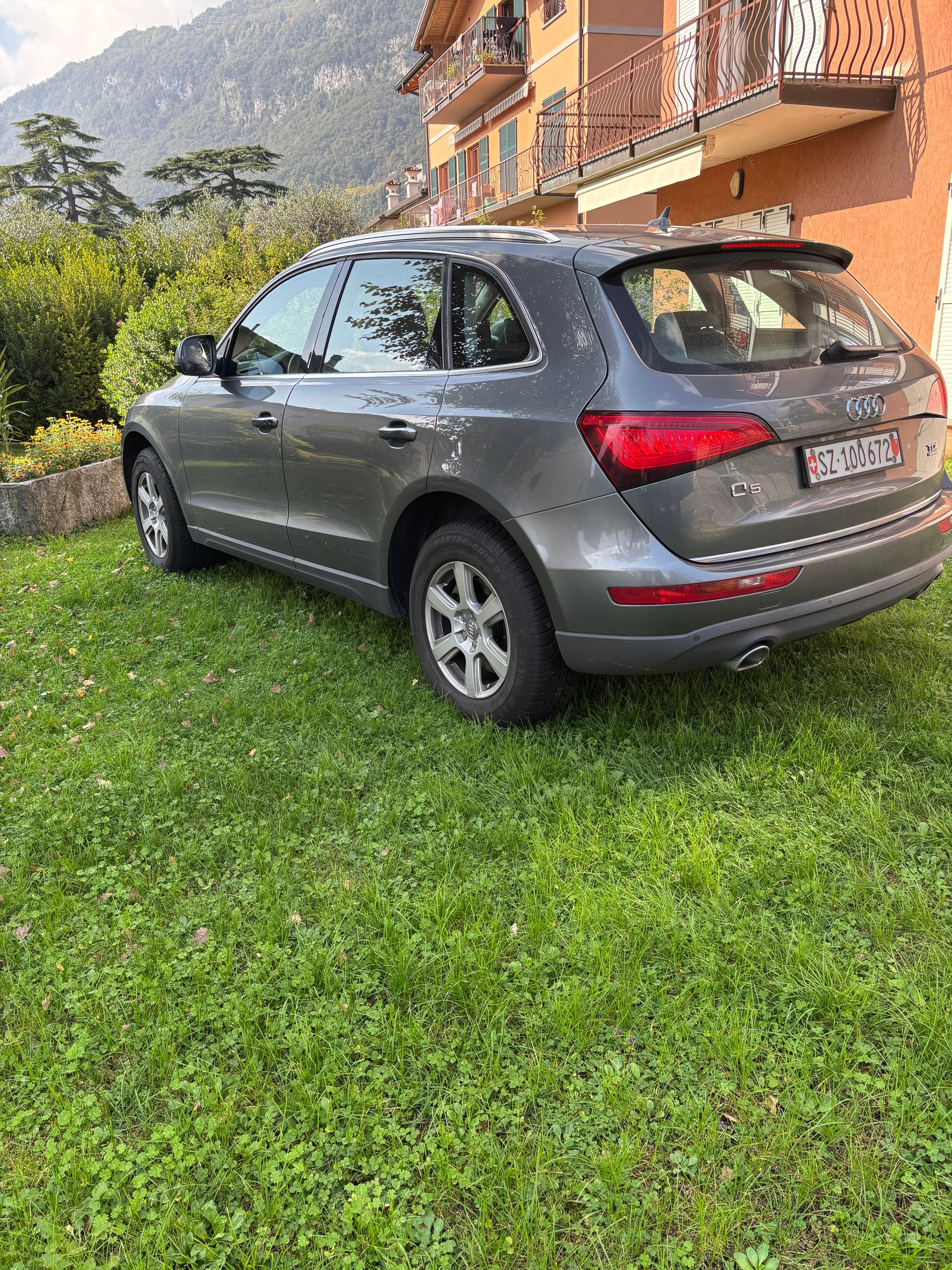 AUDI Q5 3.0 TDI quattro S-tronic-image-4