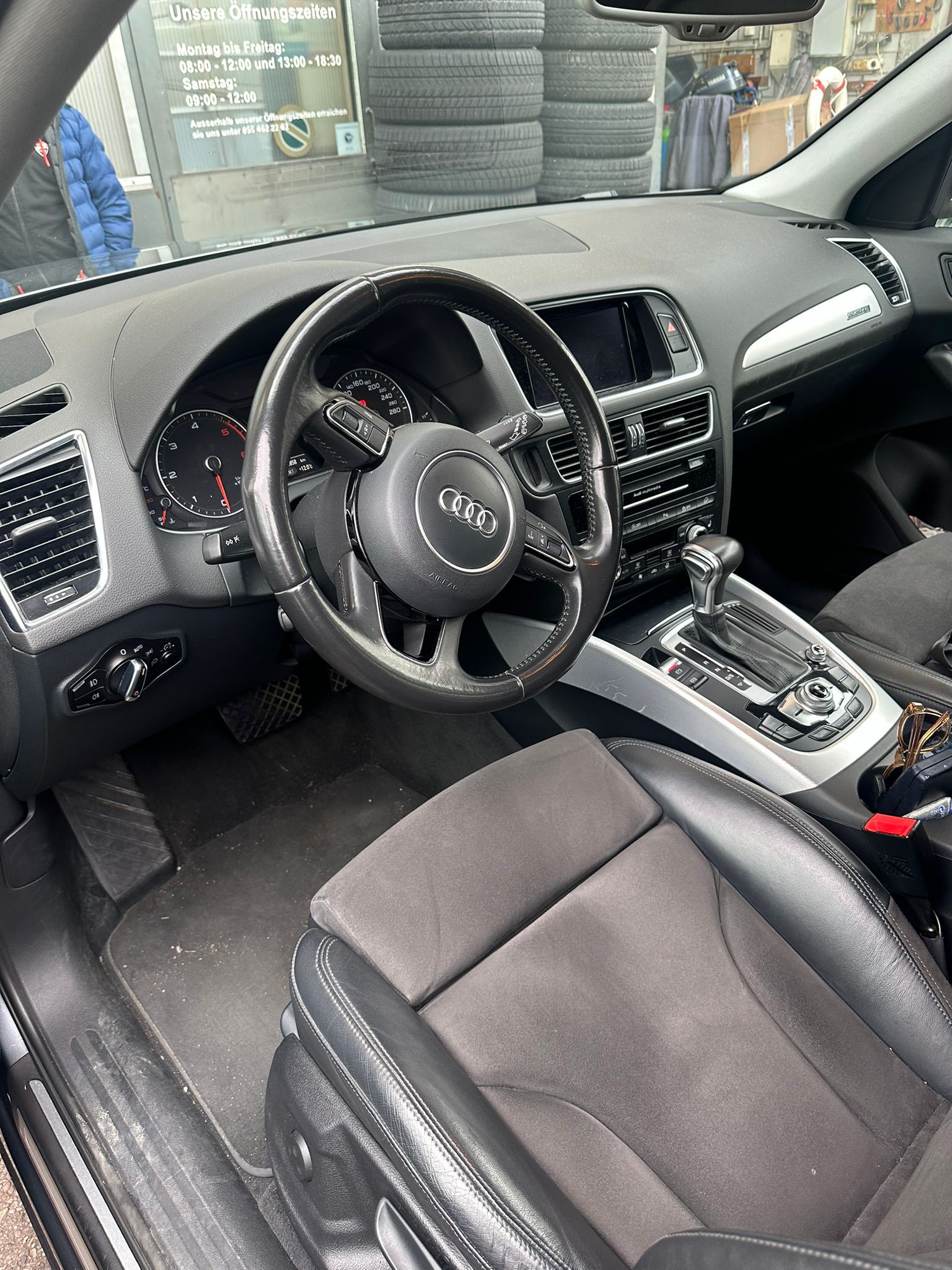 AUDI Q5 3.0 TDI quattro S-tronic-image-5