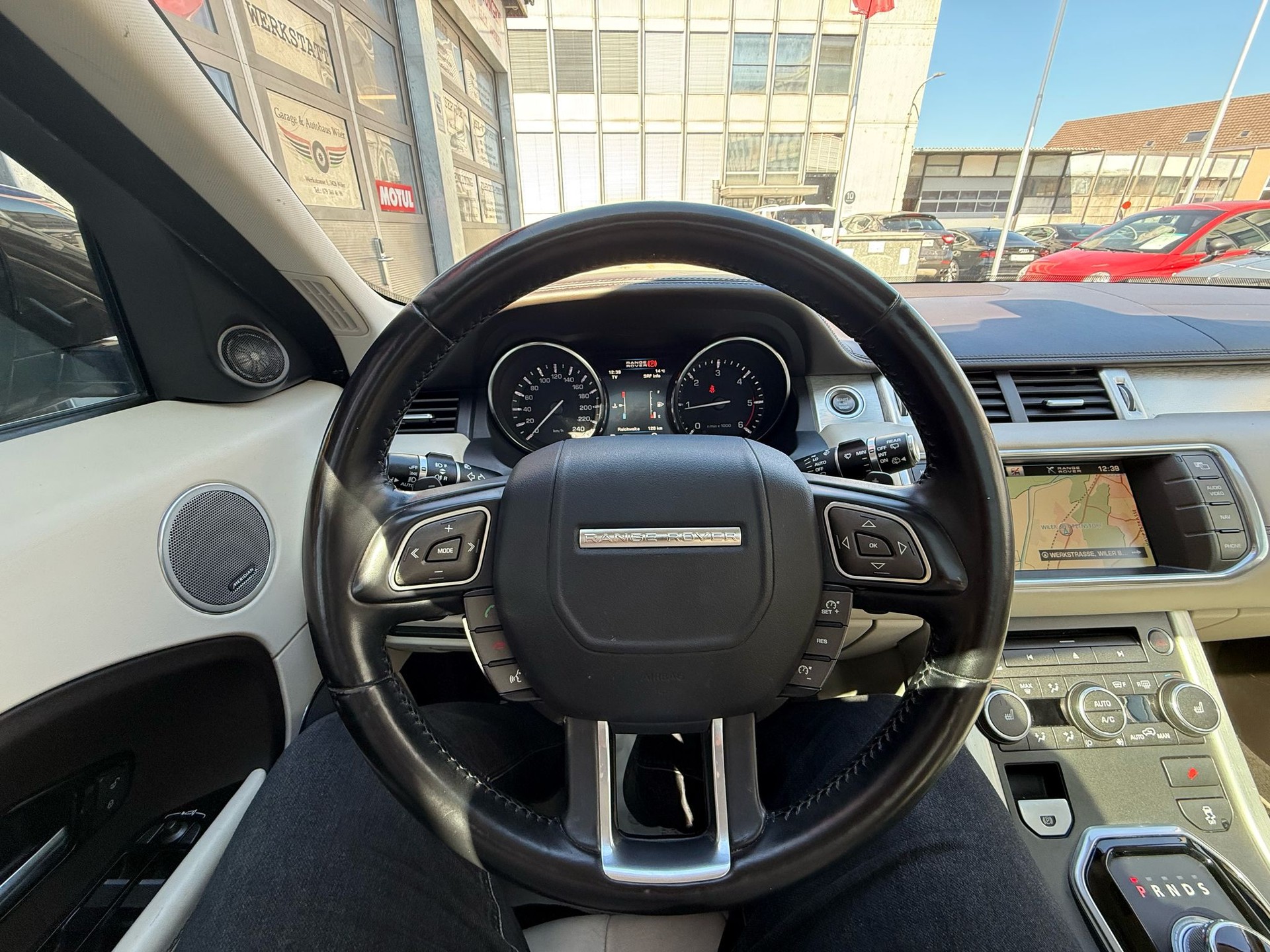 LAND ROVER Range Rover Evoque 2.2 SD4 Prestige AT6-image-13