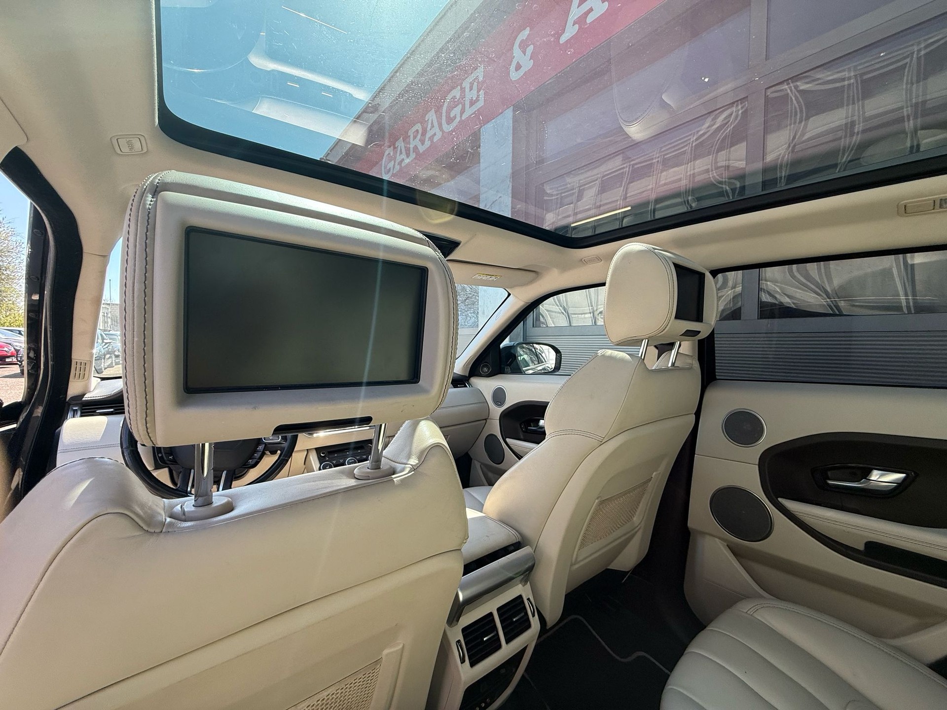 LAND ROVER Range Rover Evoque 2.2 SD4 Prestige AT6-image-12