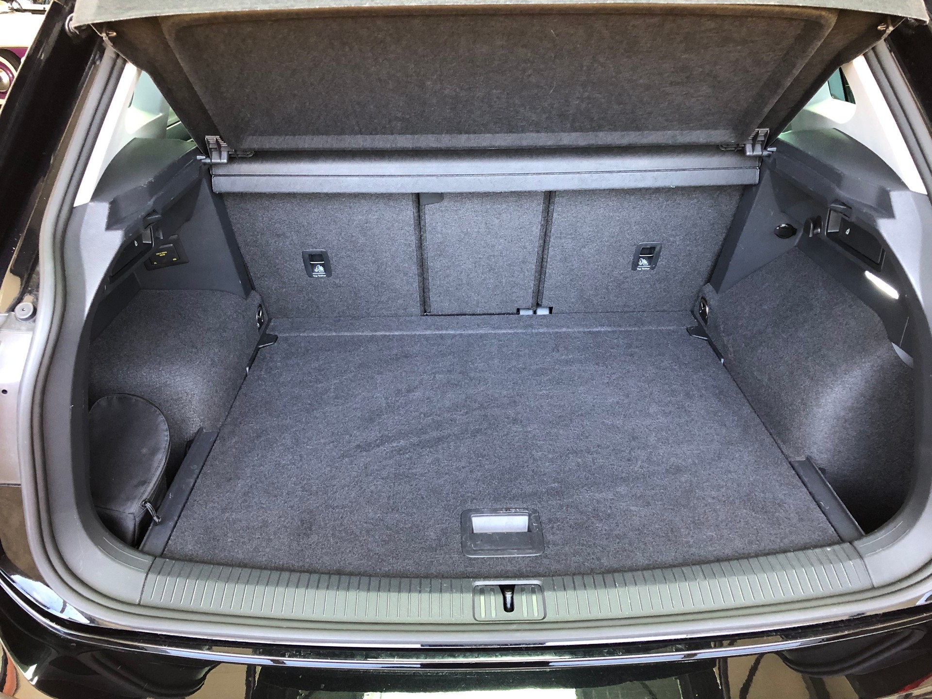 VW Tiguan 2.0 TDI SCR Life 4Motion DSG-image-18