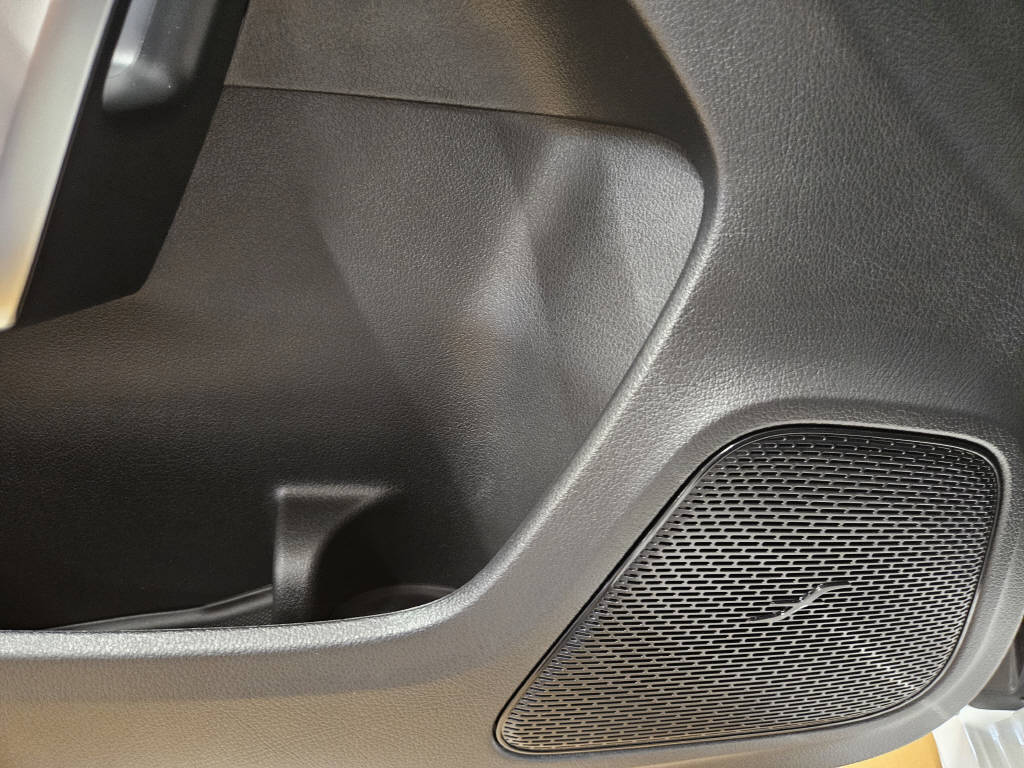 MERCEDES-BENZ A 250 4Matic AMG Line-image-10