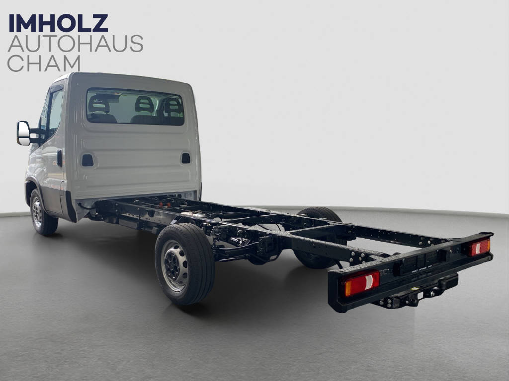 IVECO Daily 35 S 14 A8 S-Kab. 3750 Chassis Work Hero-image-2