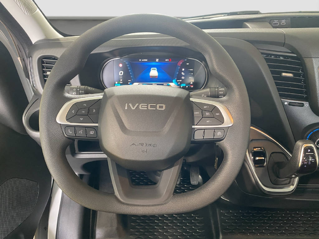 IVECO Daily 35 S 14 A8 S-Kab. 3750 Chassis Work Hero-image-9