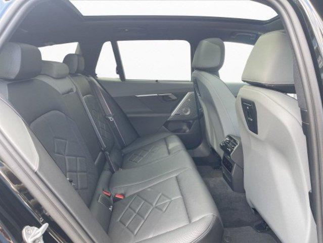 BMW i5 M60 xDrive Touring-image-23