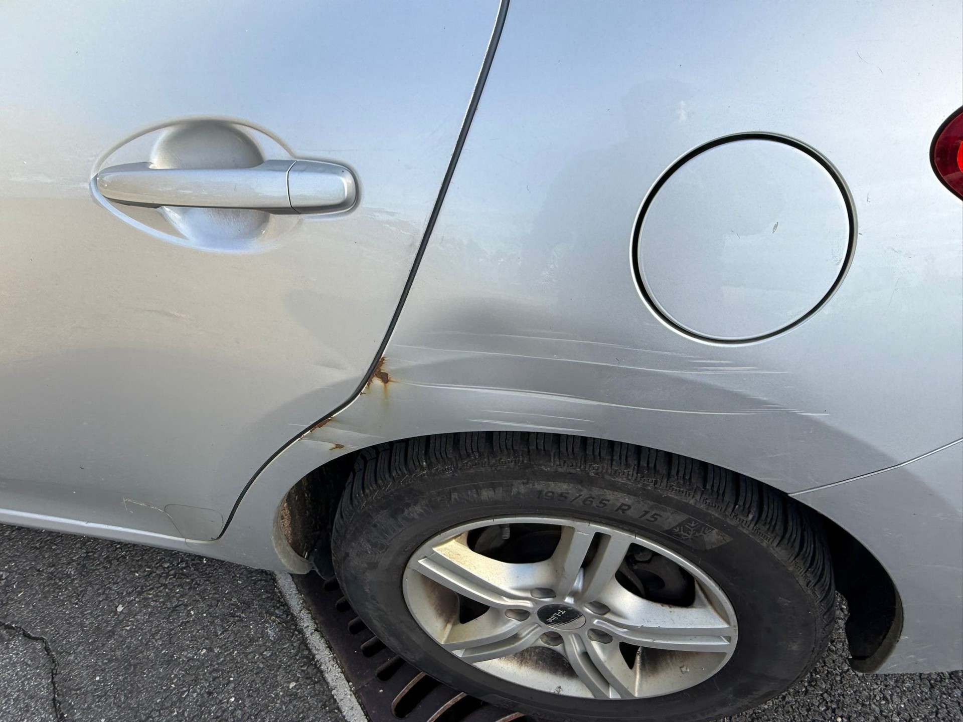 TOYOTA Auris 1.8 16V HSD Linea Sol Premium-image-7