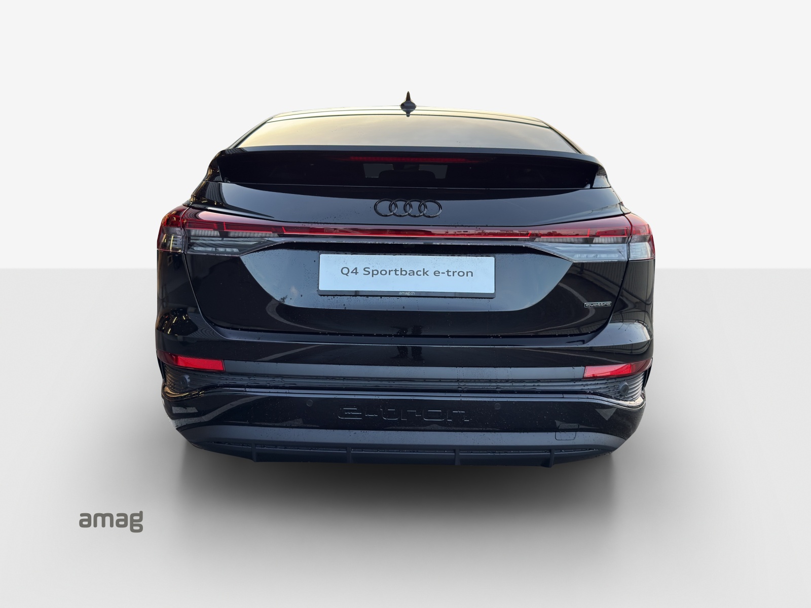 AUDI Q4 Sportback e-tron 45 Edition Swiss Ski quattro-image-3