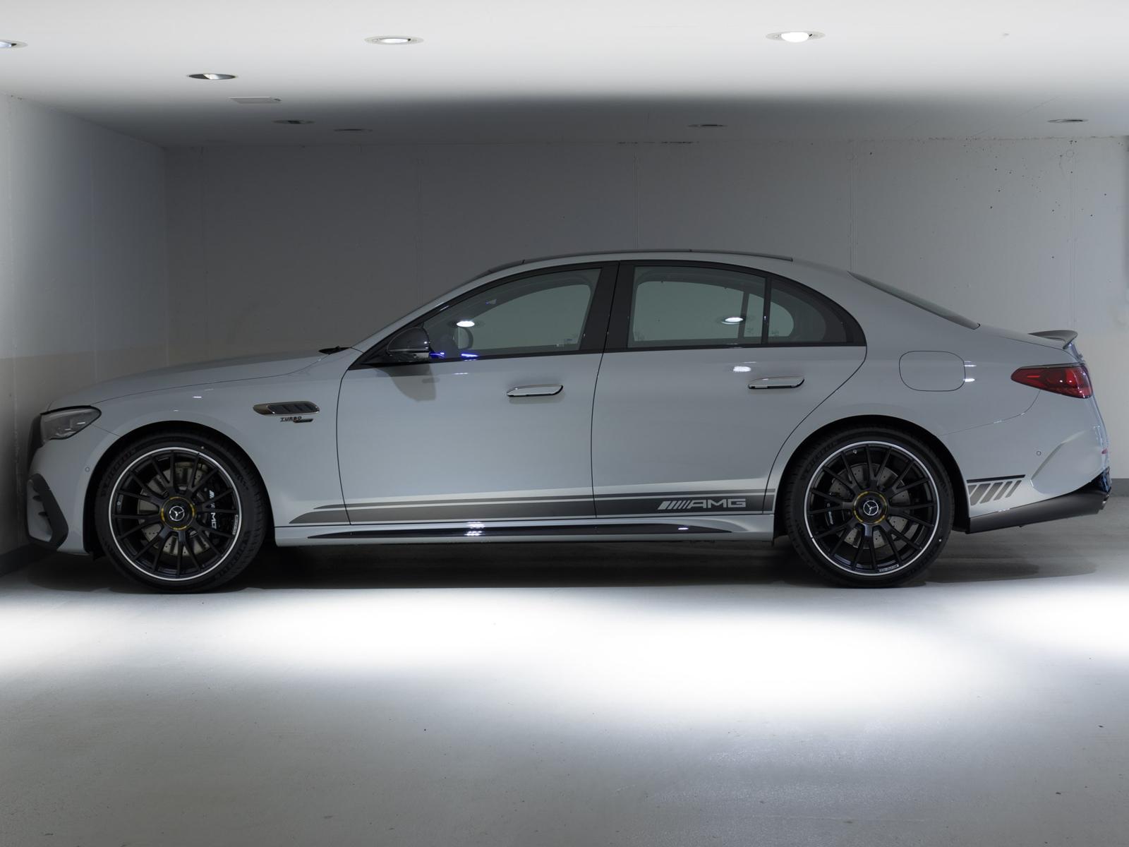 MERCEDES-BENZ E 53 AMG Hybrid 4MATIC+-image-5