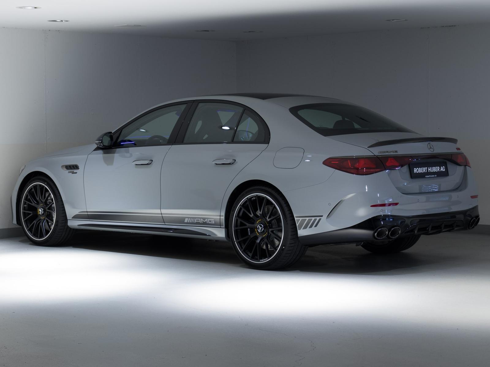 MERCEDES-BENZ E 53 AMG Hybrid 4MATIC+-image-4