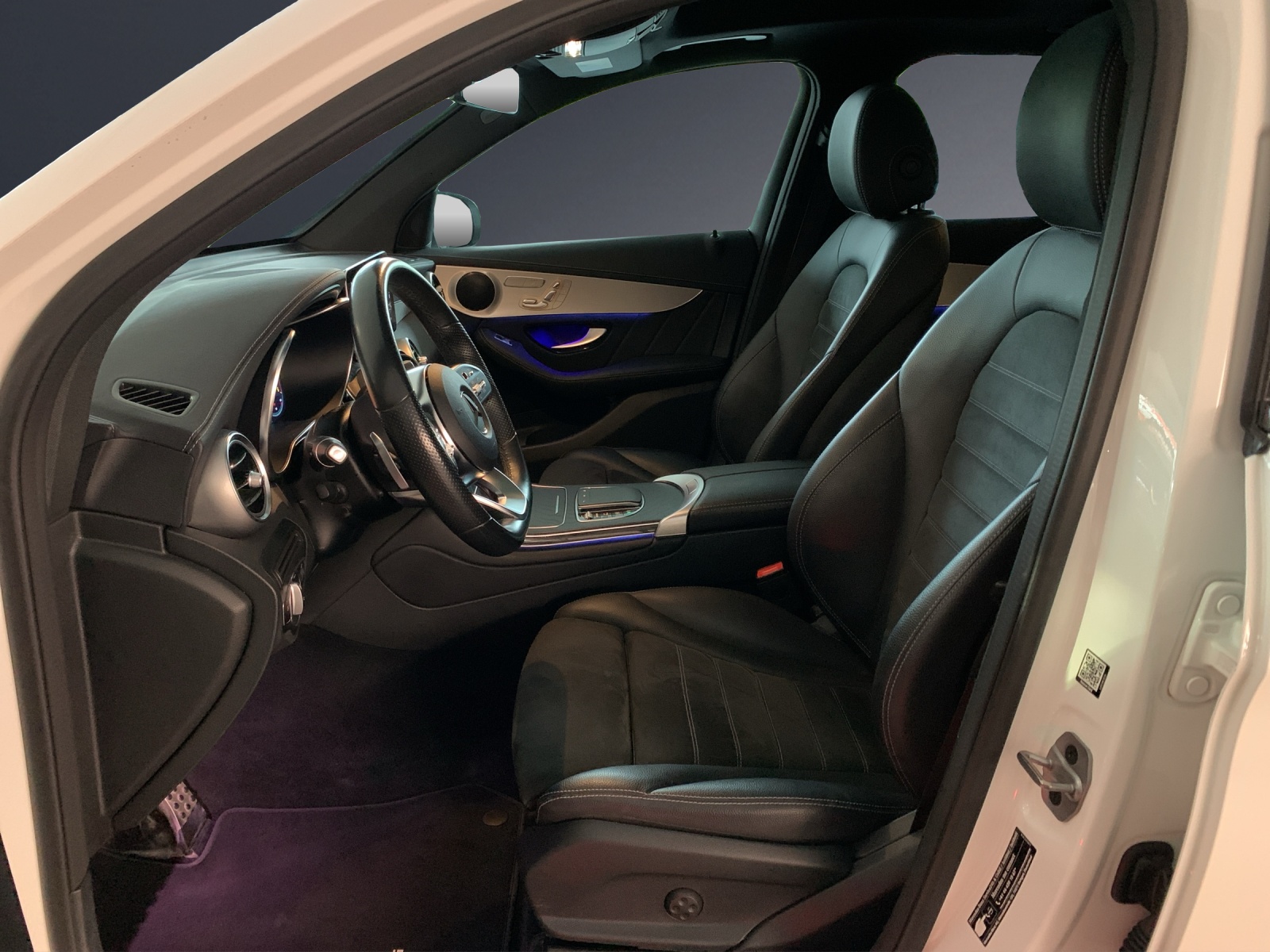Image MERCEDES-BENZ GLC-300 GLC 300 d AMG Line 4Matic