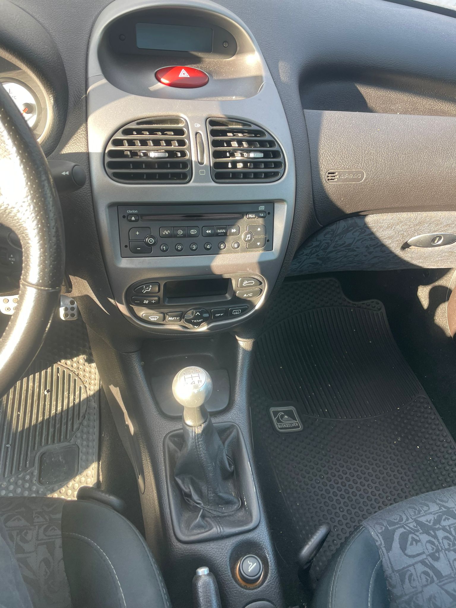 PEUGEOT 206 CC 2.0 16V-image-11