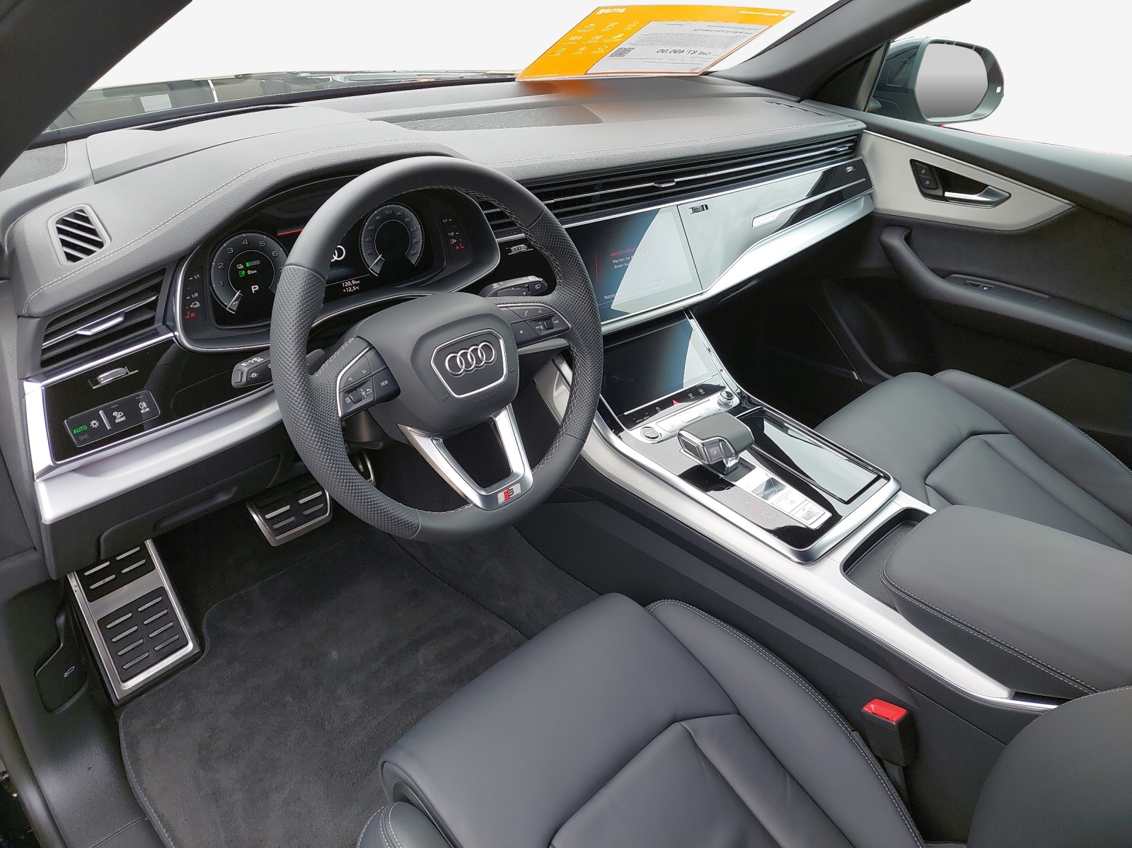 AUDI Q8 55 TFSI e quattro PHEV tiptronic-image-9