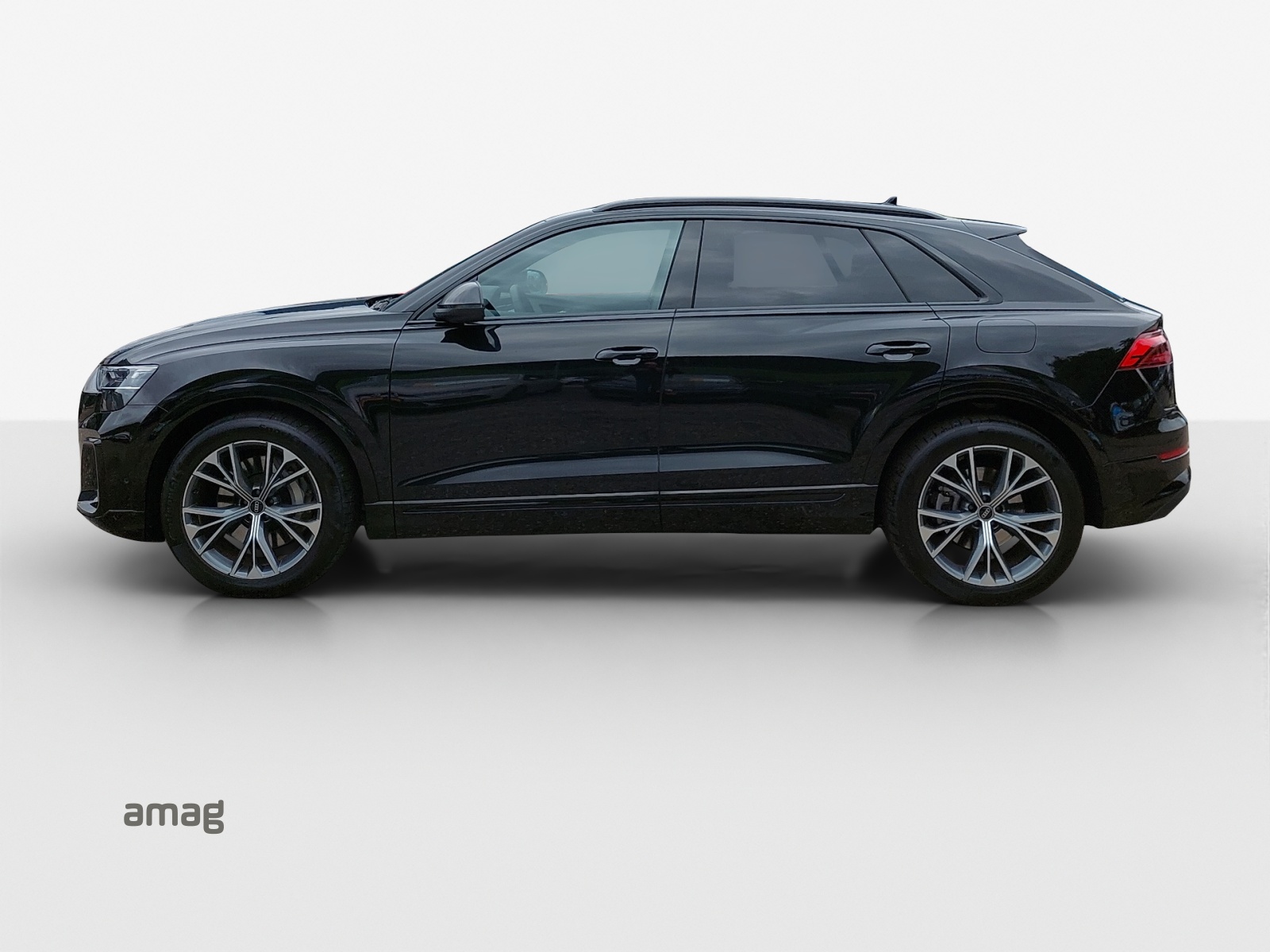 AUDI Q8 55 TFSI e quattro PHEV tiptronic-image-1