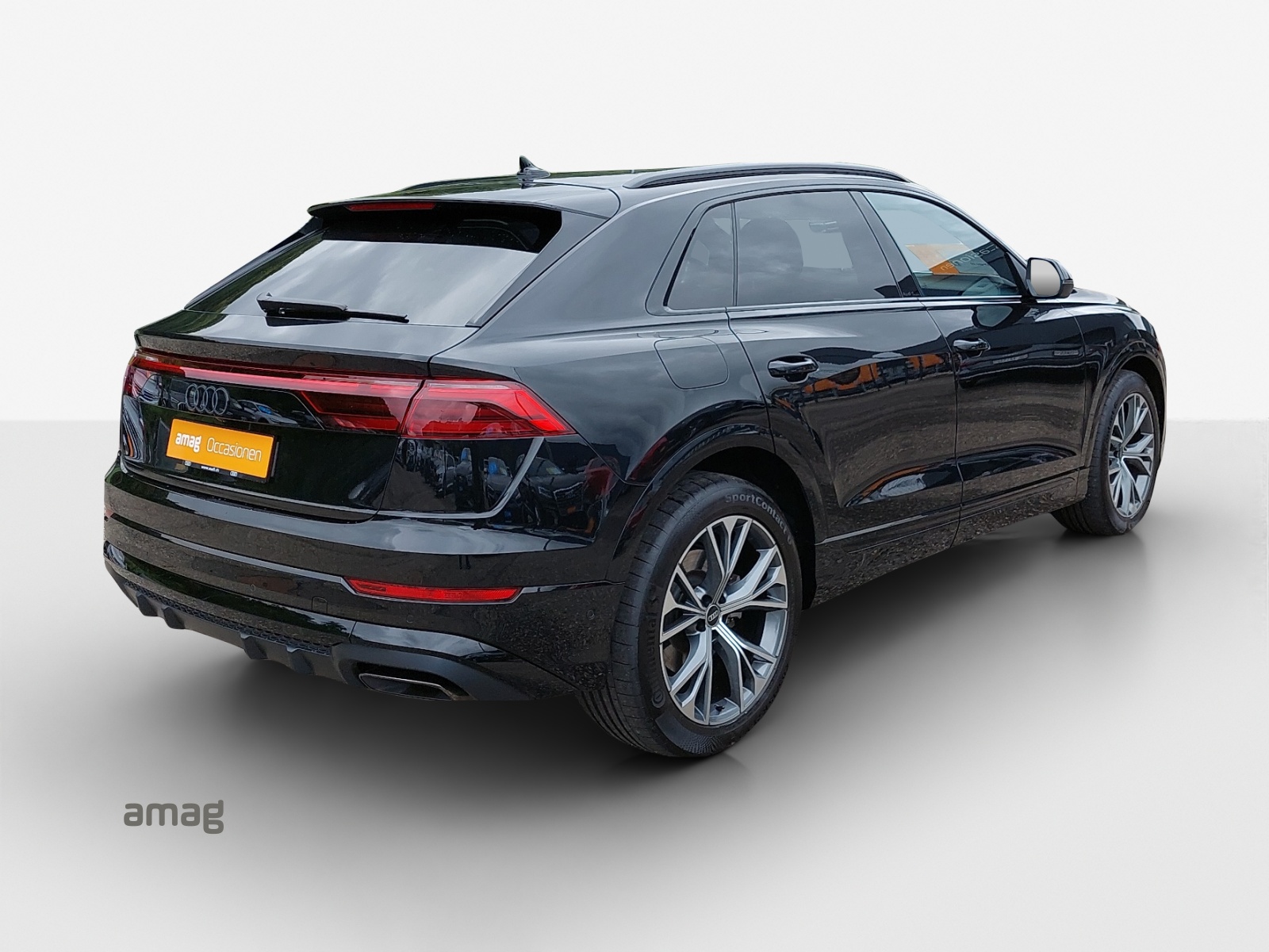 AUDI Q8 55 TFSI e quattro PHEV tiptronic-image-5