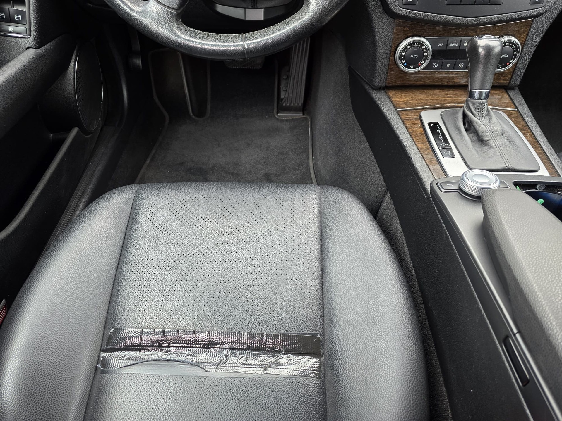 MERCEDES-BENZ C 220 CDI Elégance Automatic-image-14