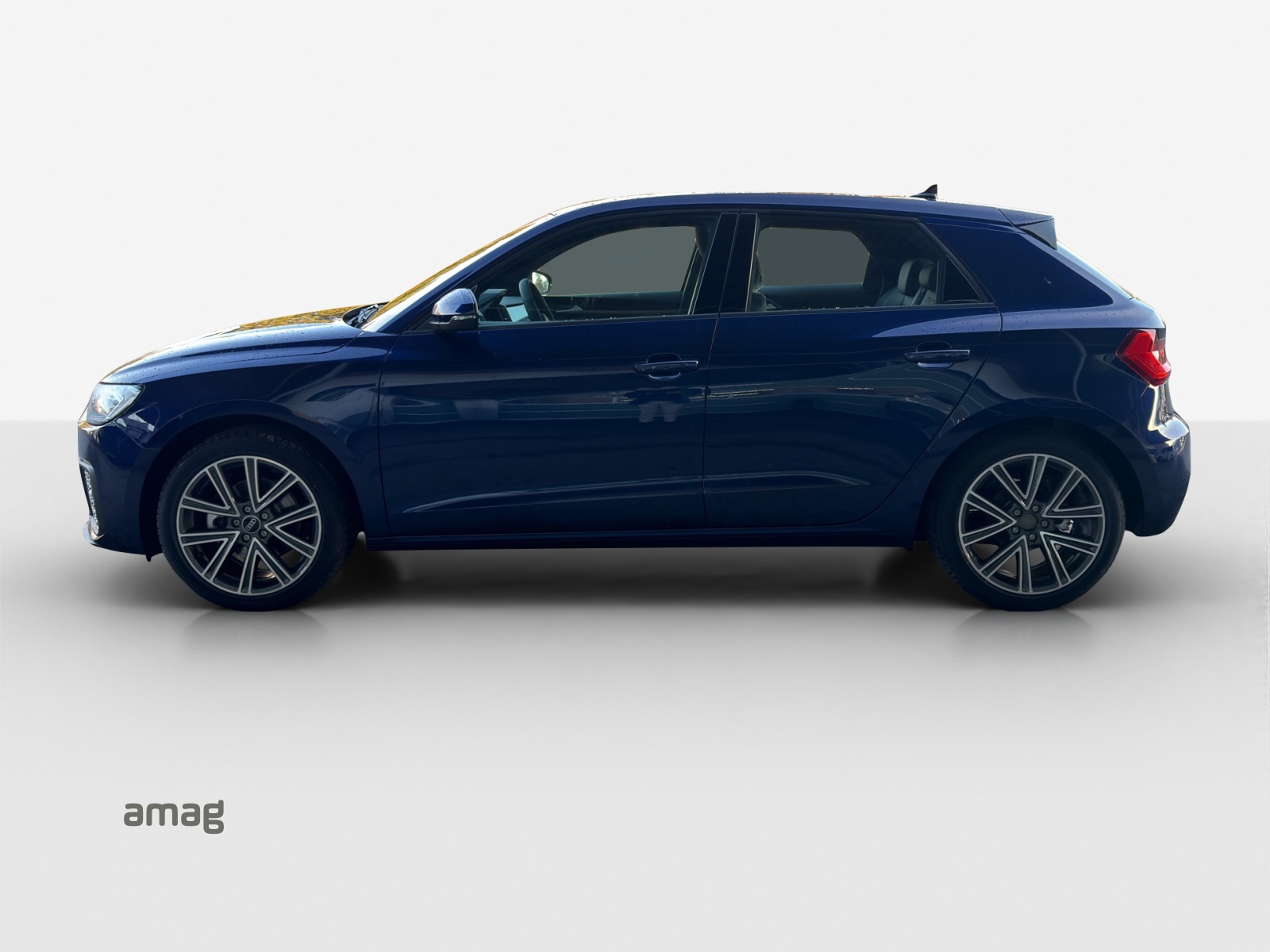AUDI A1 Sportback 30 TFSI Attraction S-tronic-image-1