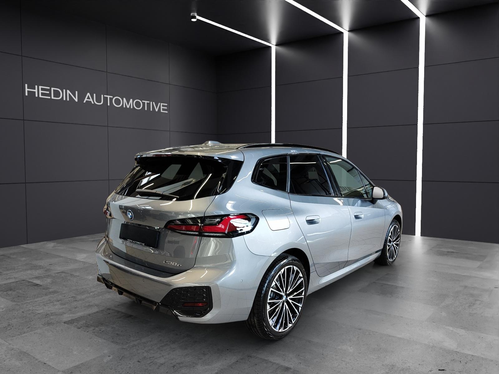 BMW 230e xDrive paddles Active Tourer-image-18