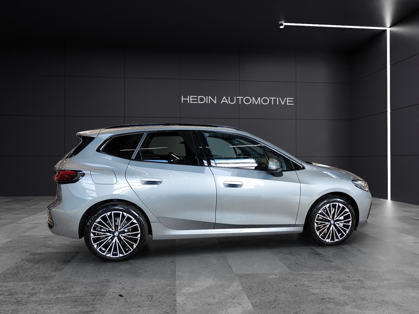 BMW 230e xDrive paddles Active Tourer-image-5