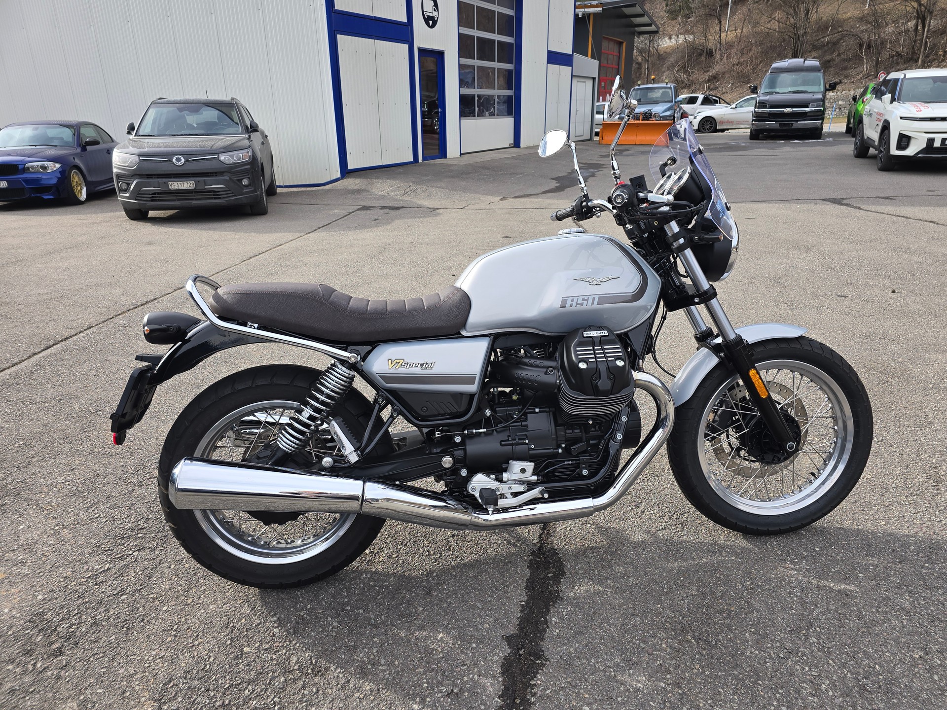 MOTO GUZZI V7 IV 850 Special-image-4