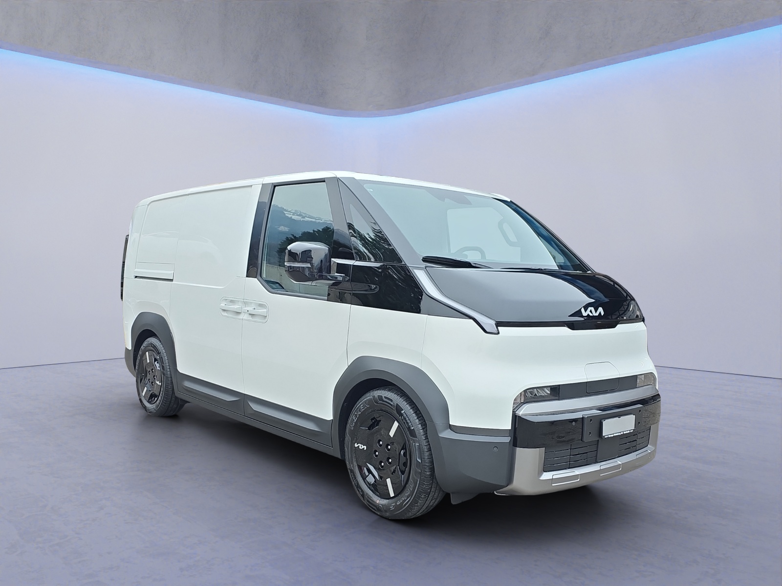 KIA PV5 Cargo 51.5 kWh Essential mit Bott Innenausbau-image-5